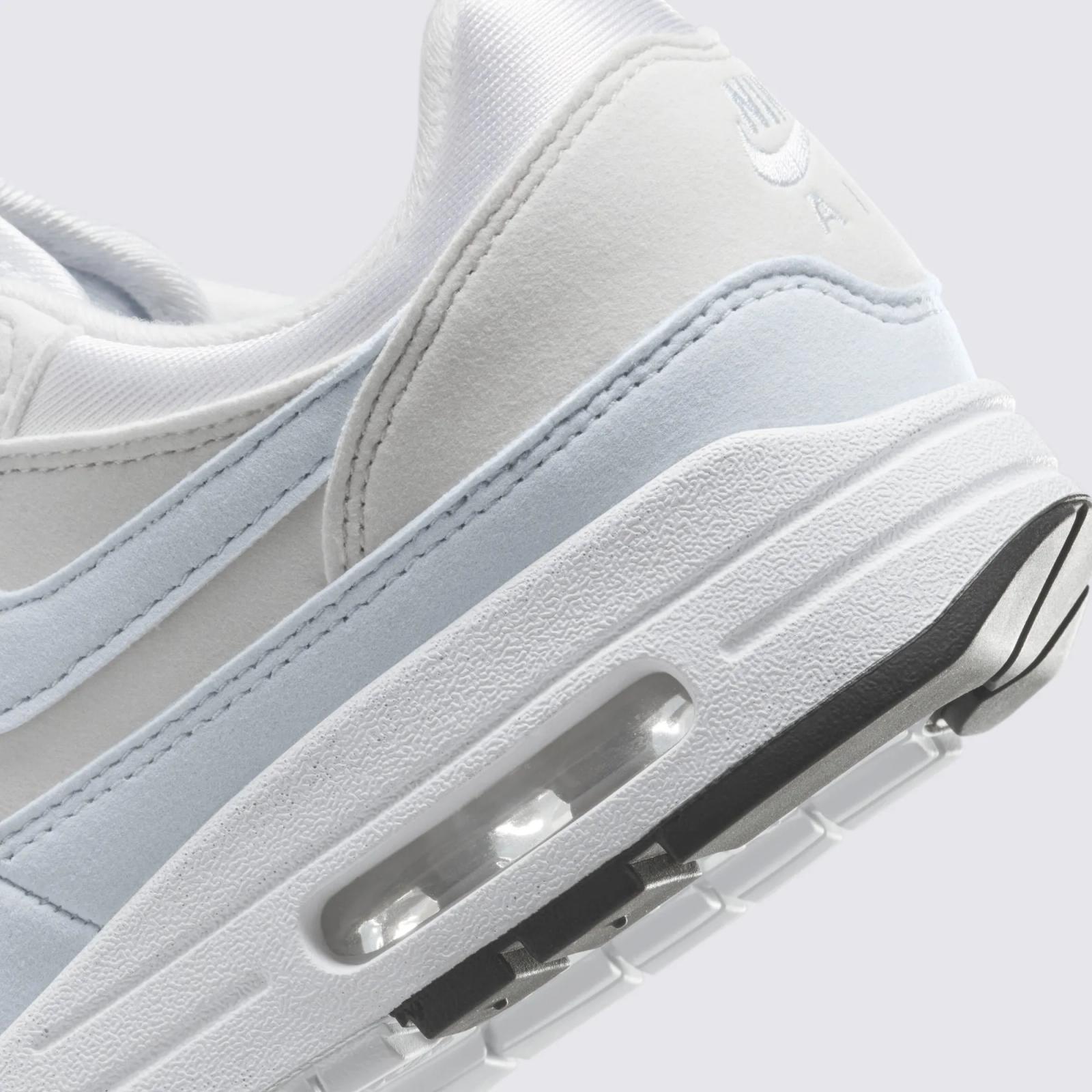 Nike Air Max 1 Football Grey