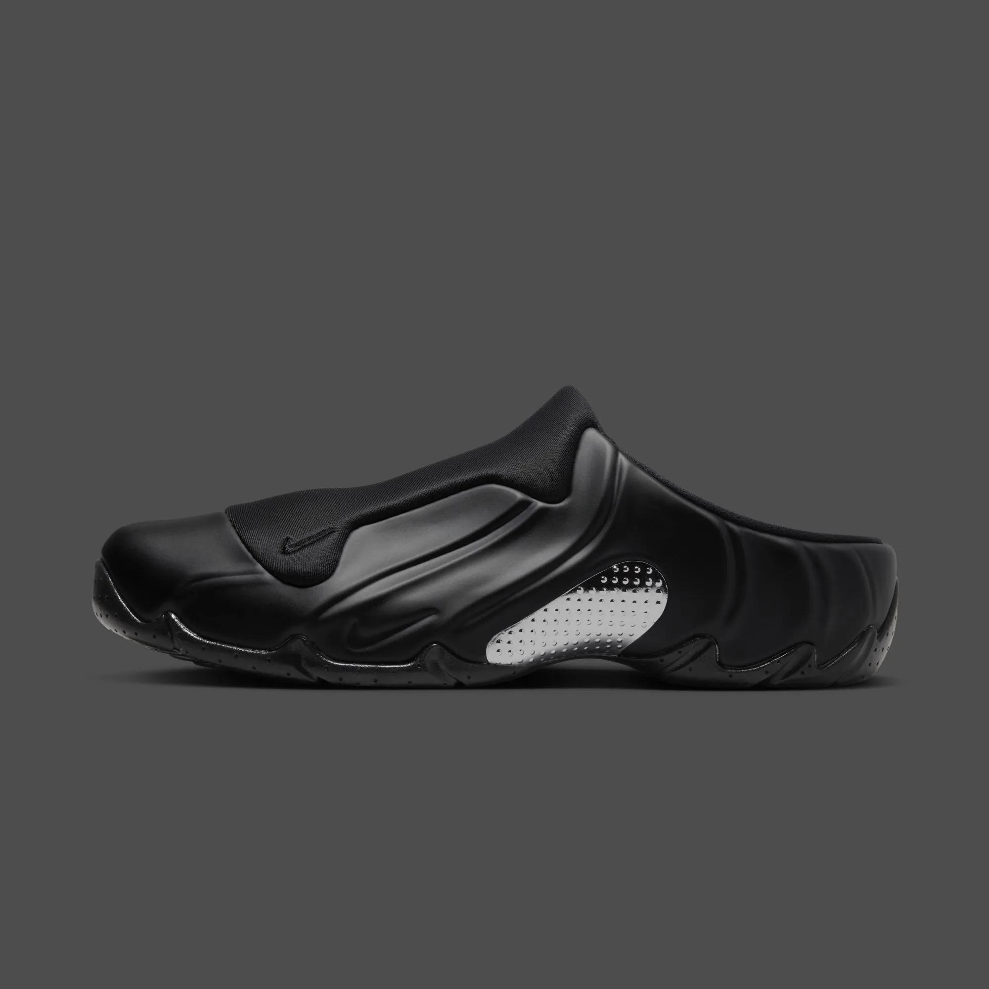 Nike Clogposite “Black / Metallic Silver”