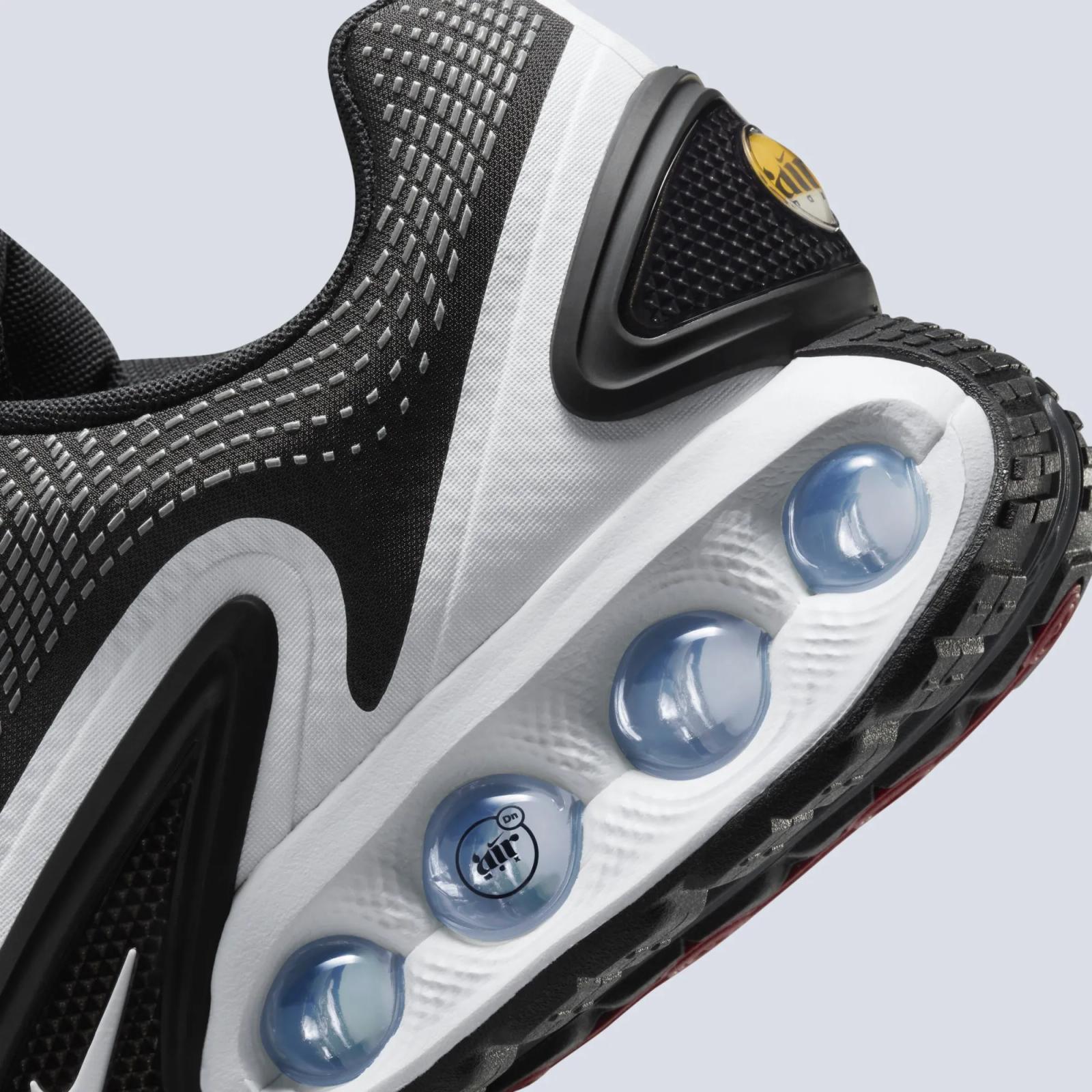 Nike Air Max DN Black / White DV3337-003