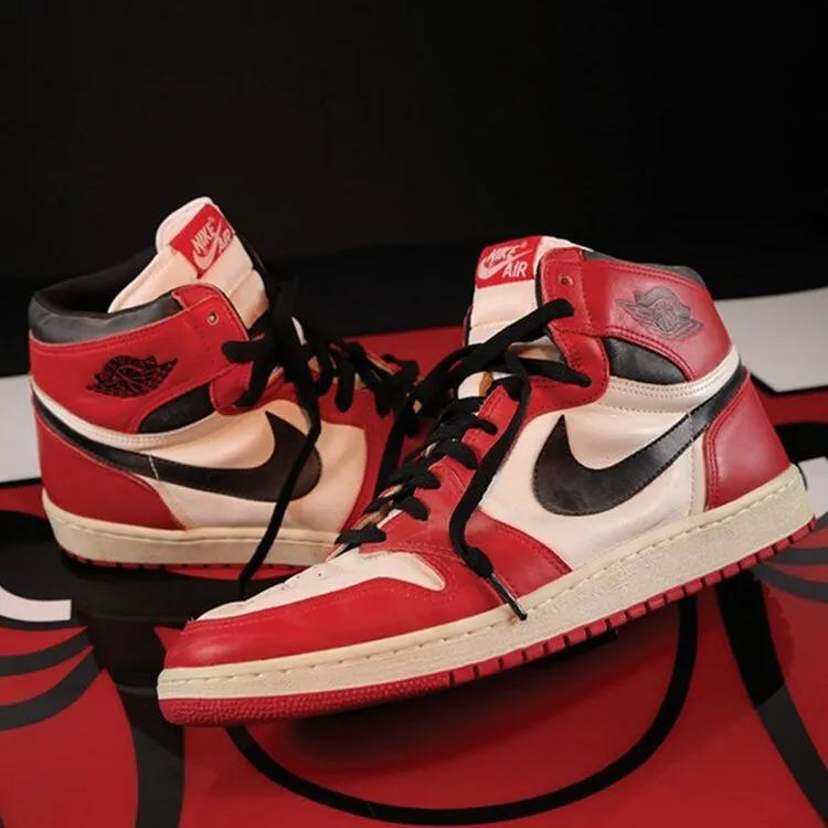 Air Jordan 1 Chicago Broken Foot