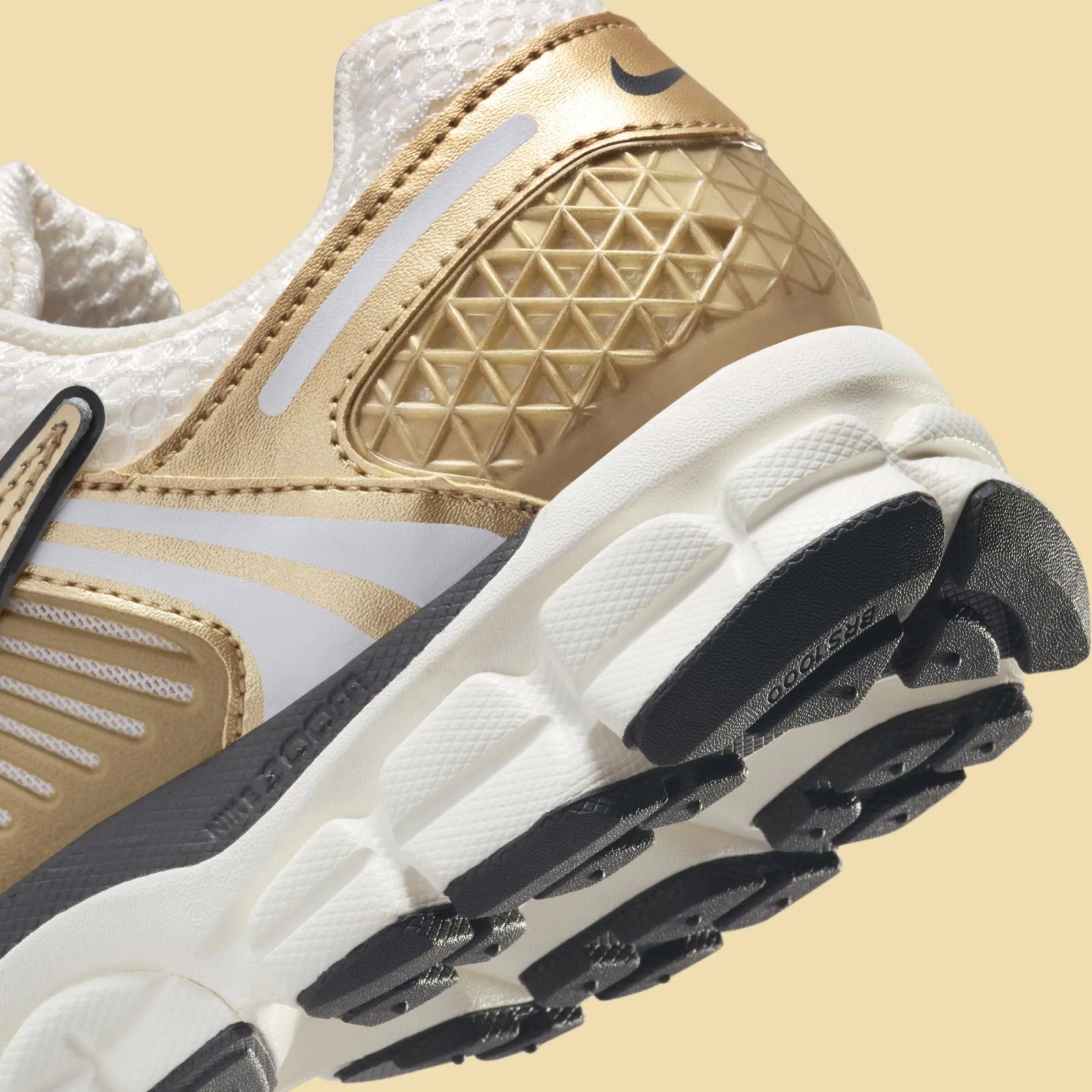 Nike Zoom Vomero 5 Metallic Gold HF7723-001