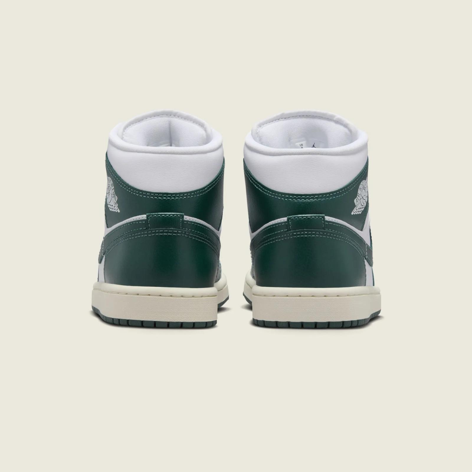 Air Jordan 1 Mid White / Oxidized Green BQ6472-133