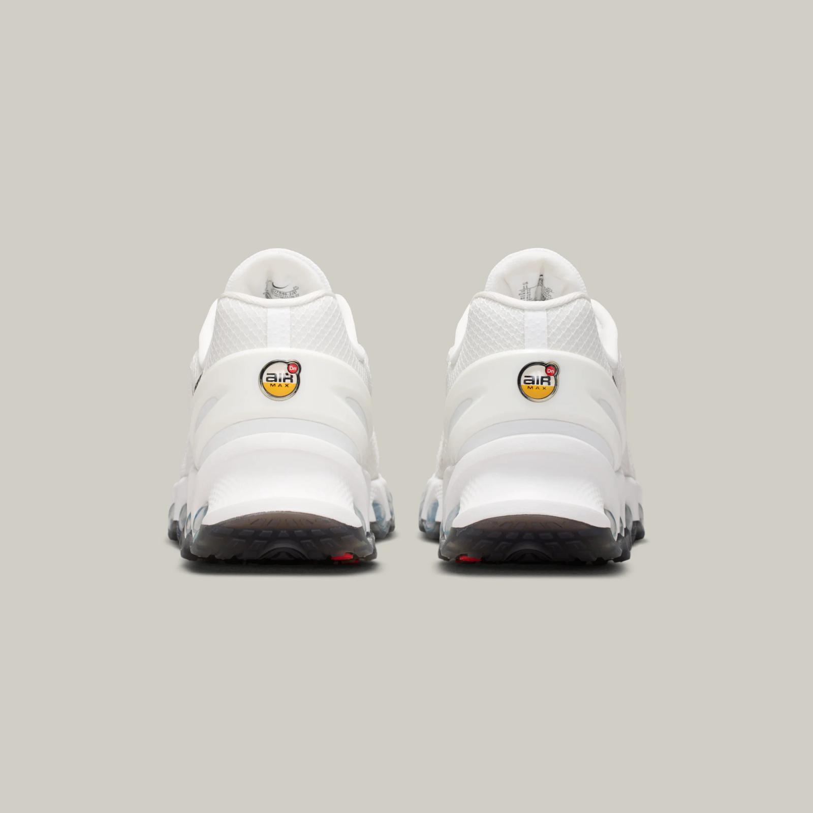 Nike Air Max Dn8 "White & Black" drops in 2026