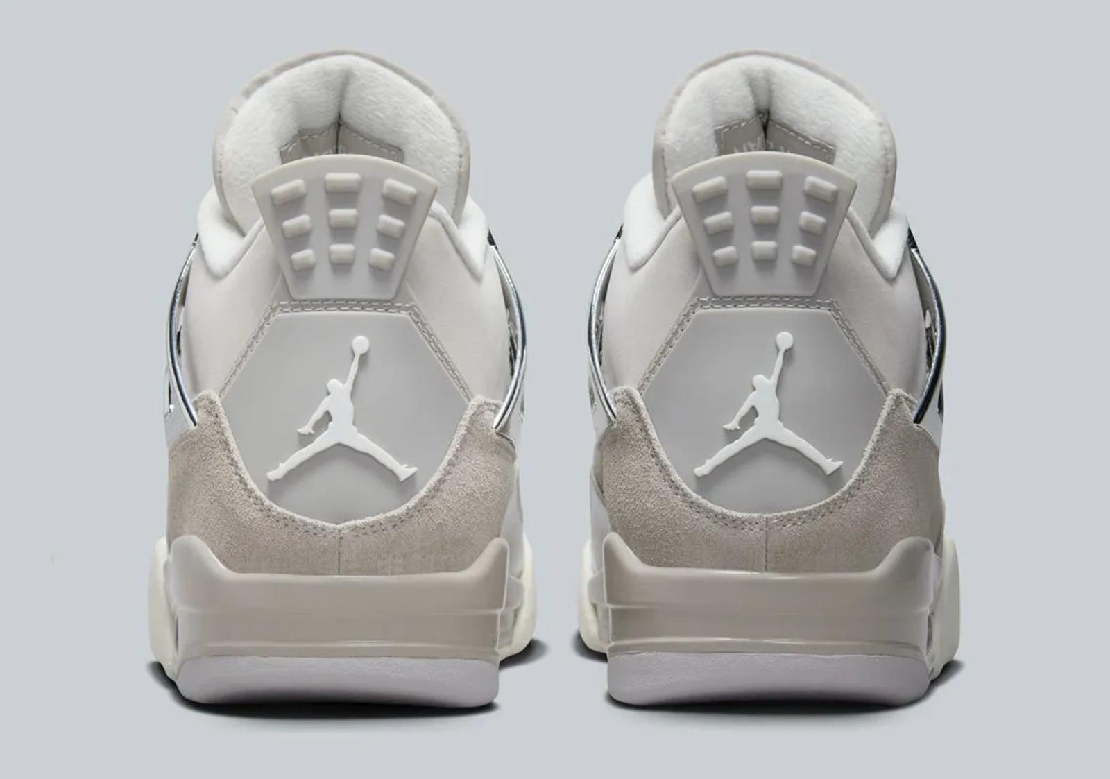 Air Jordan 4 Retro WMNS Frozen Moments