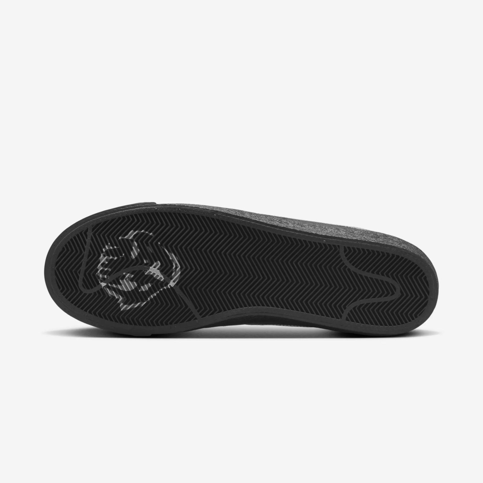 Dancer Skateboards x Nike SB Zoom Blazer Low HJ6703-001