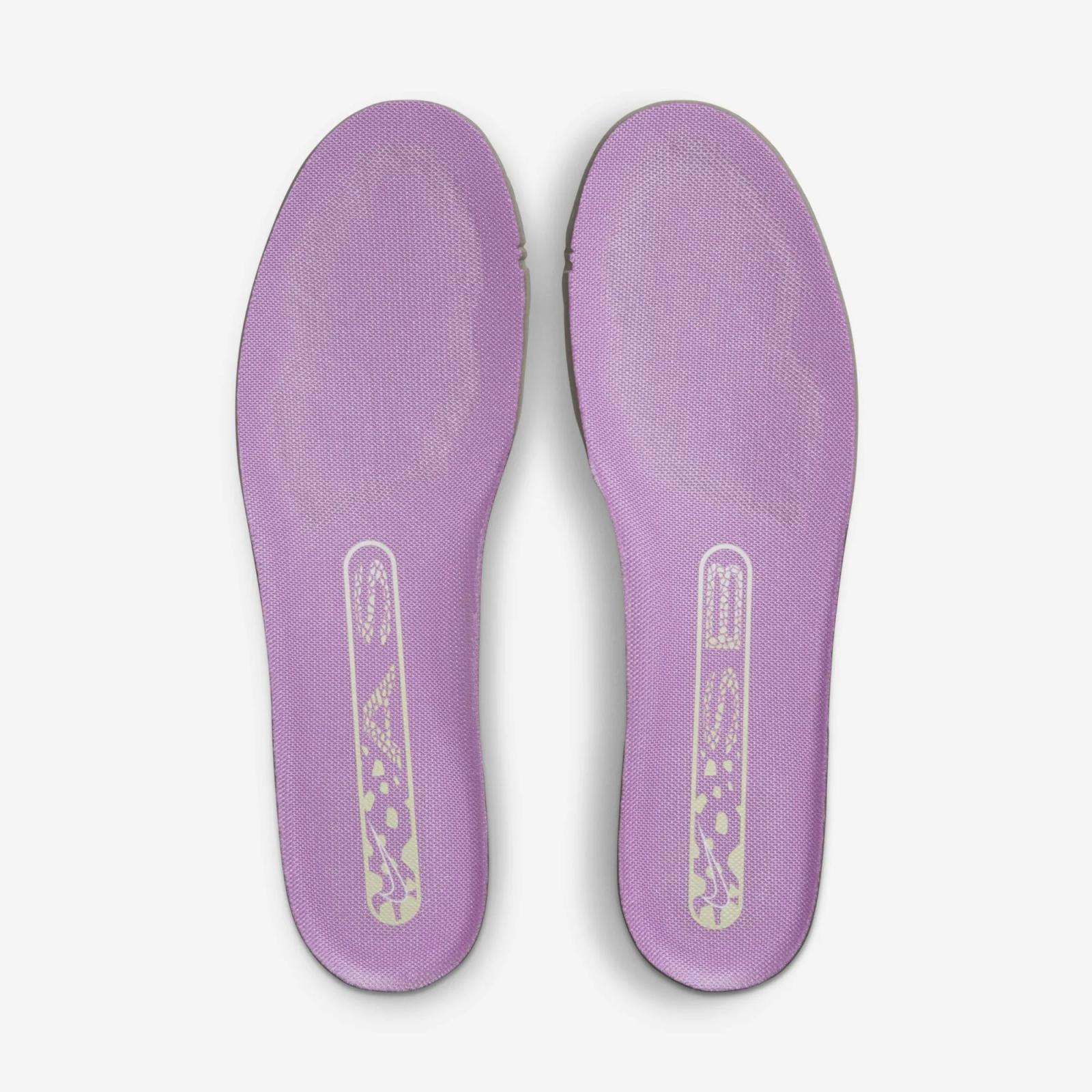 Alexis Sablone Nike SB Dunk Low Pro QS HJ3386-300