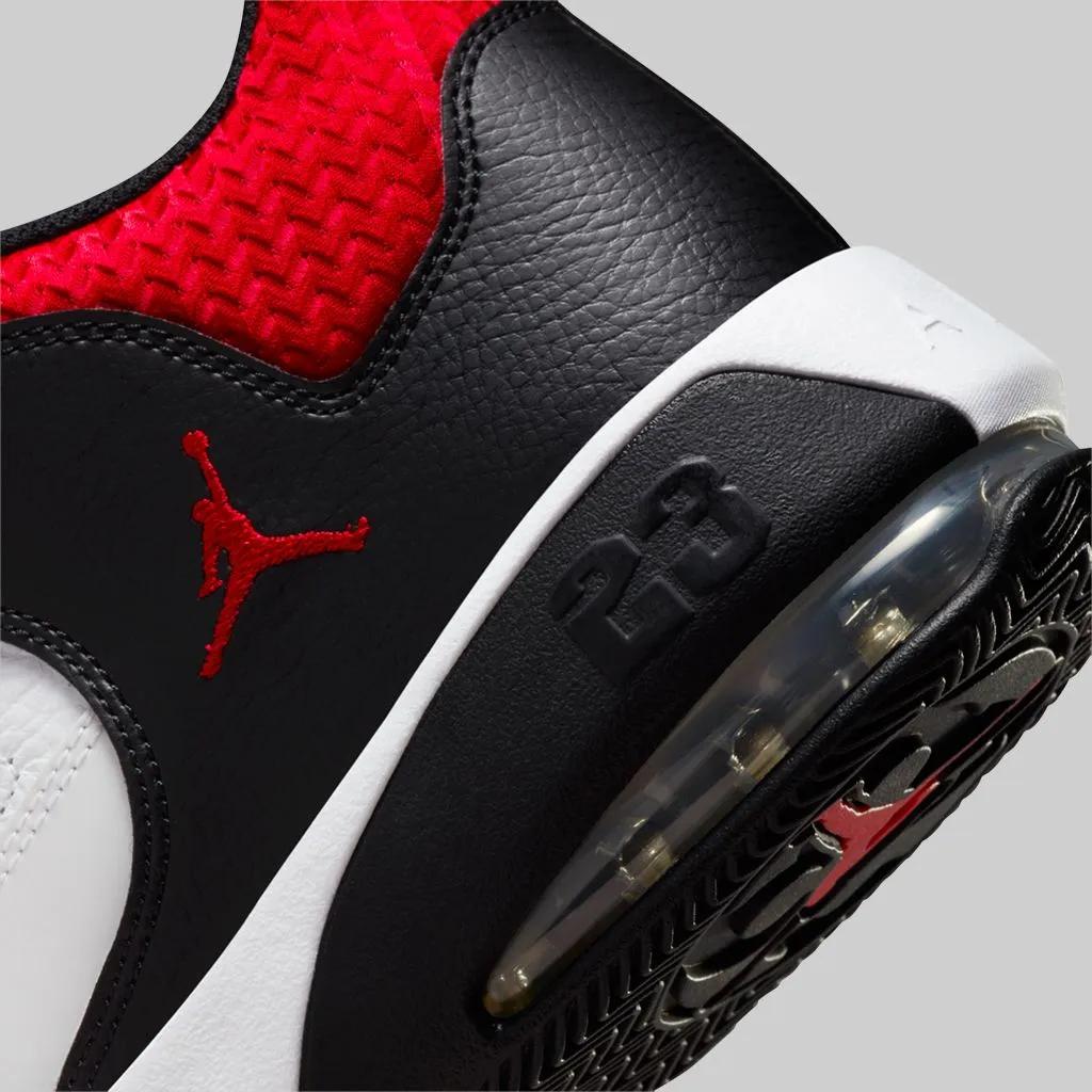 Air Jordan Max Aura 3 University Red