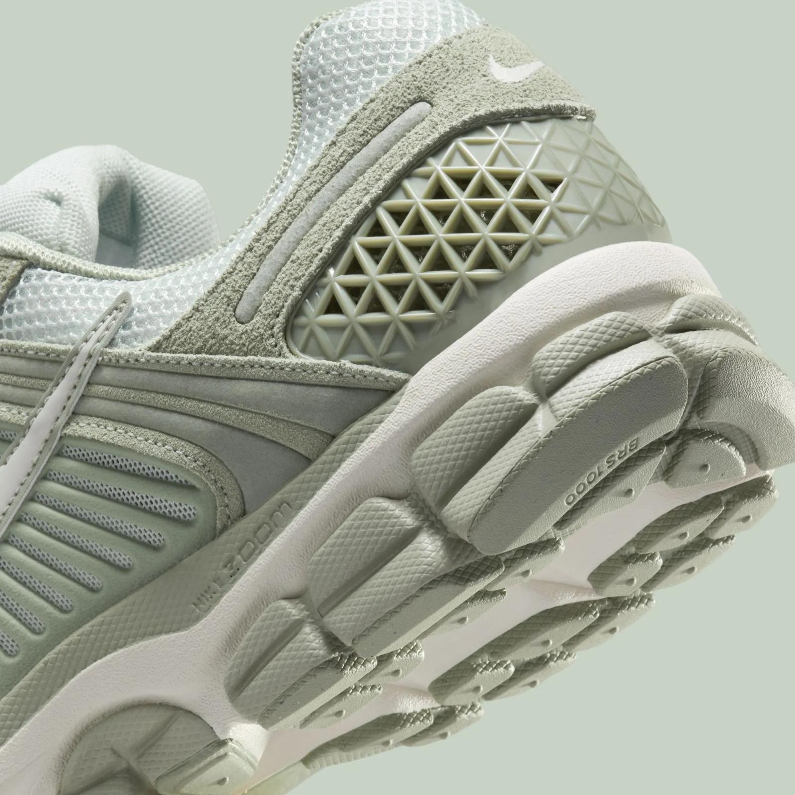 Nike Zoom Vomero 5 Jade Horizon / Phantom HF1553-300