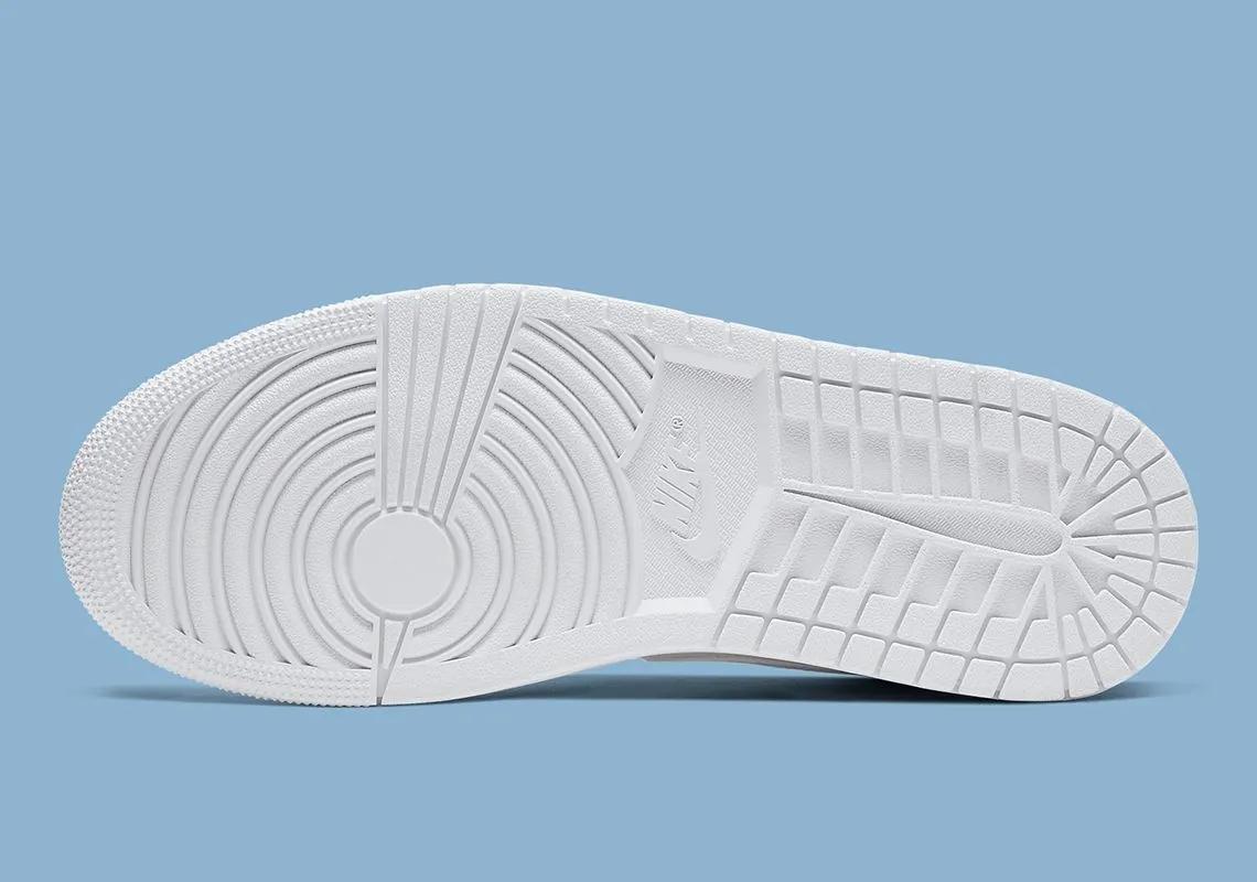 Air Jordan 1 Mid Triple White