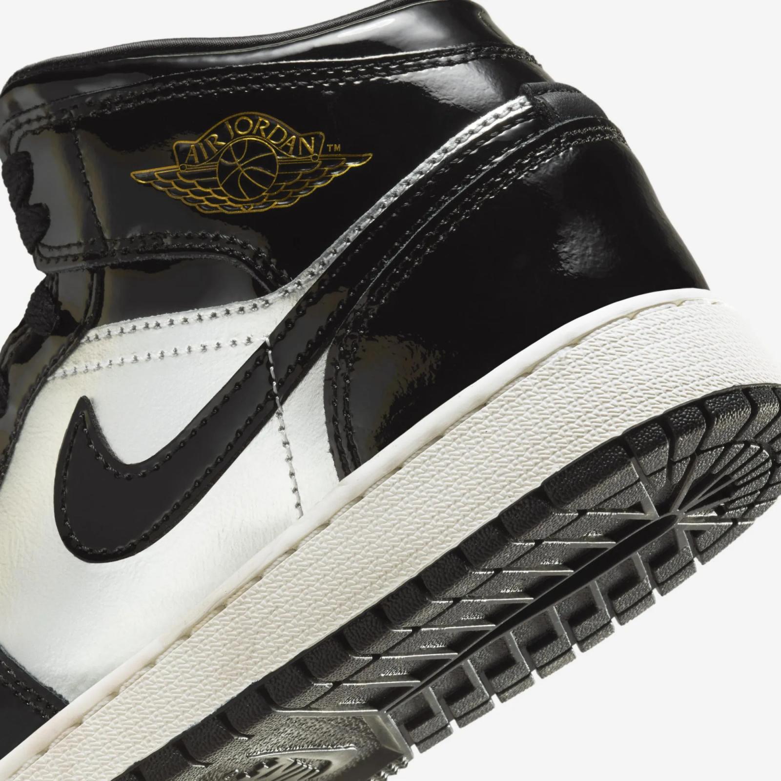 Air Jordan 1 Mid SE GS Black / Metallic Gold FZ3938-001