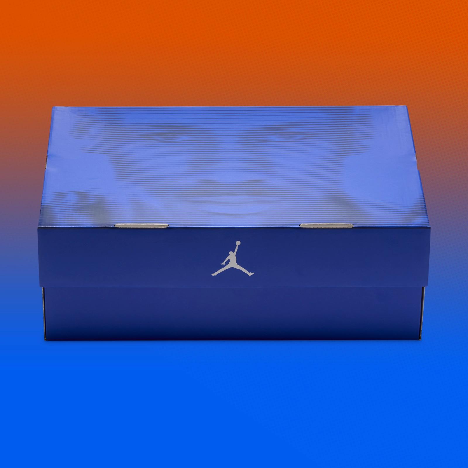 Air Jordan 8 Retro "Knicks" drops December 24th, 2026