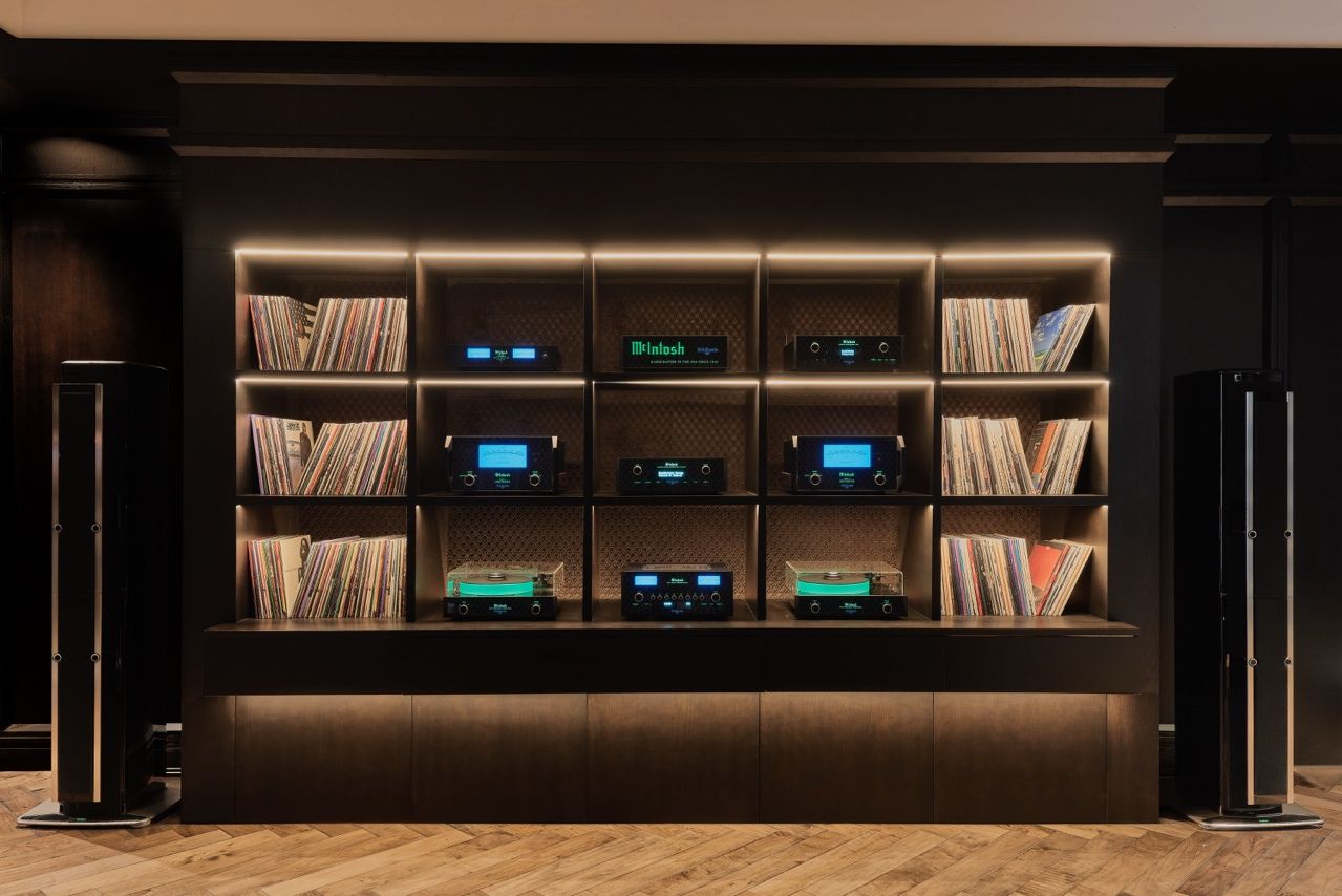 Kith West Hollywood Reopens and Introduces Ronnie’s Pronto