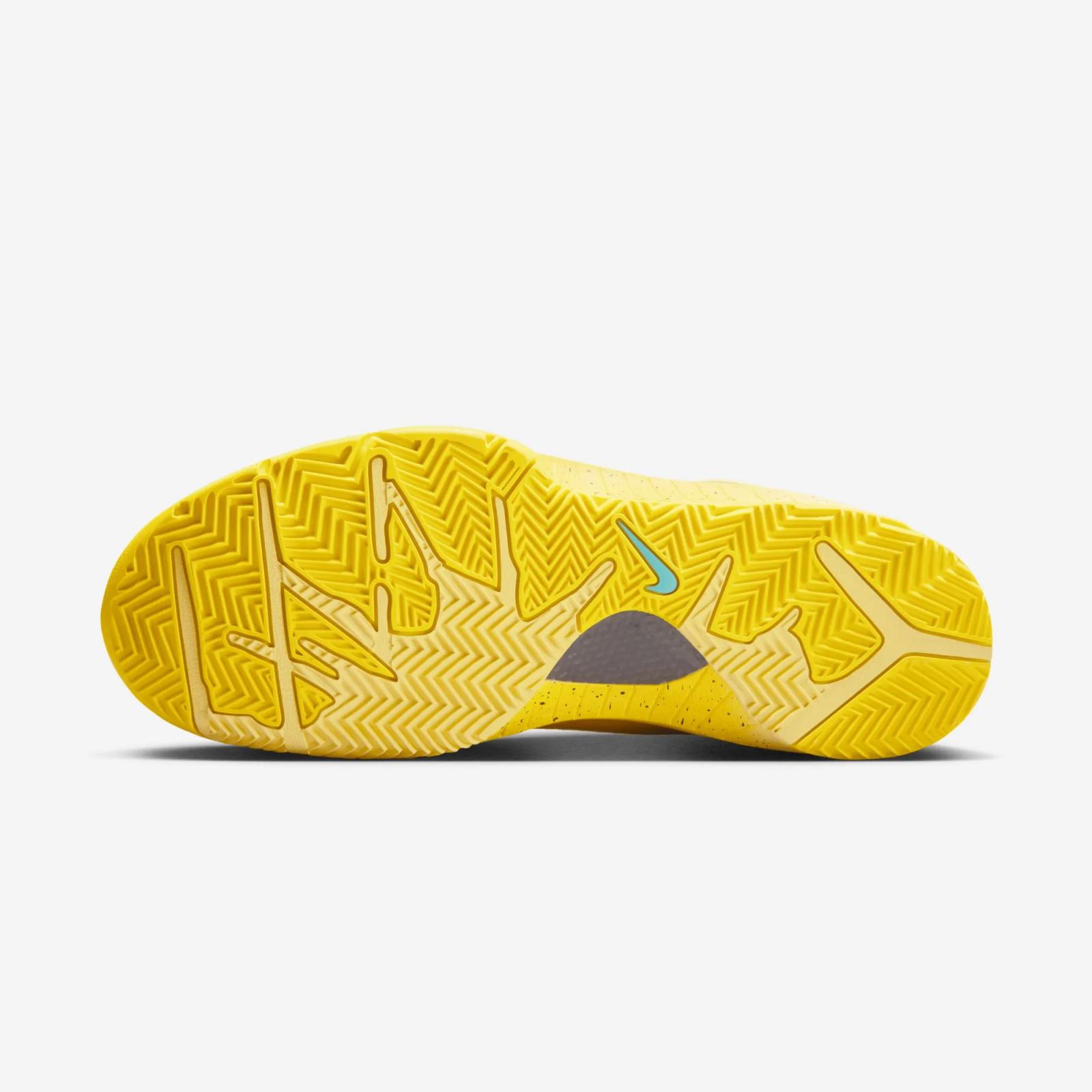 Nike Kobe 4 Protro CHBL Lightening Black IH0587-700 Release Date 2025