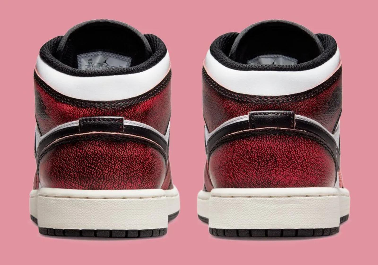 Air Jordan 1 Mid SE GS Wear-Away Chicago