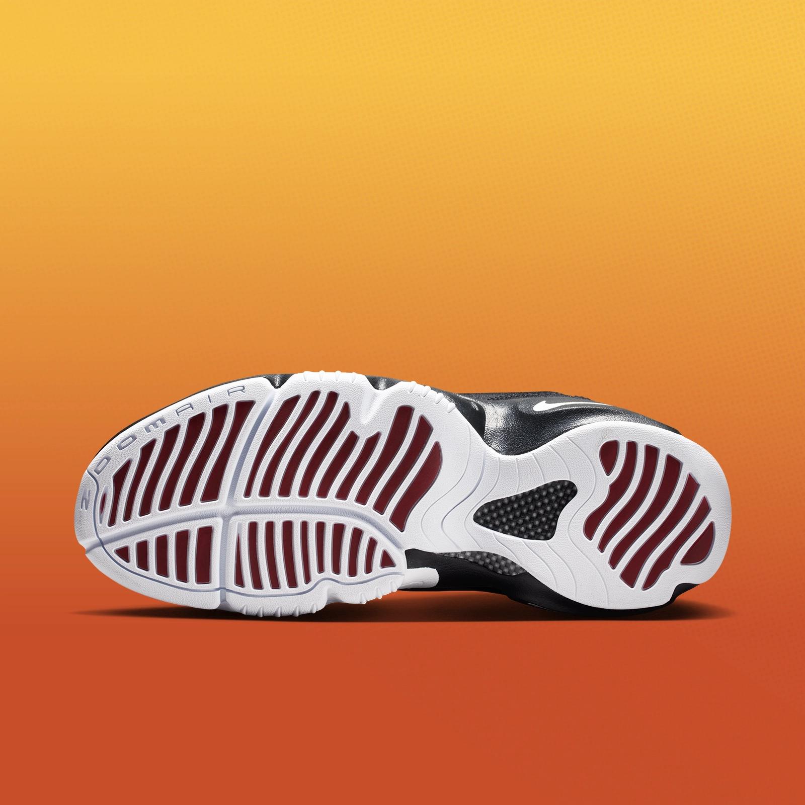 Nike Air Zoom Flight The Glove “Black / University Red” returns in 2026