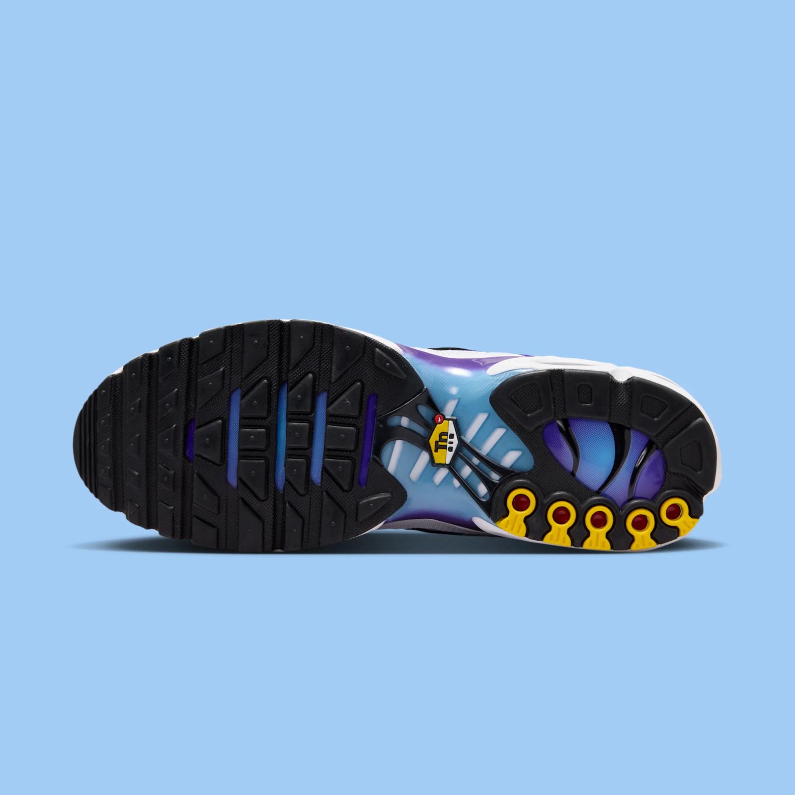 Nike Air Max Plus OG "White & Voltage Purple" drops in 2026