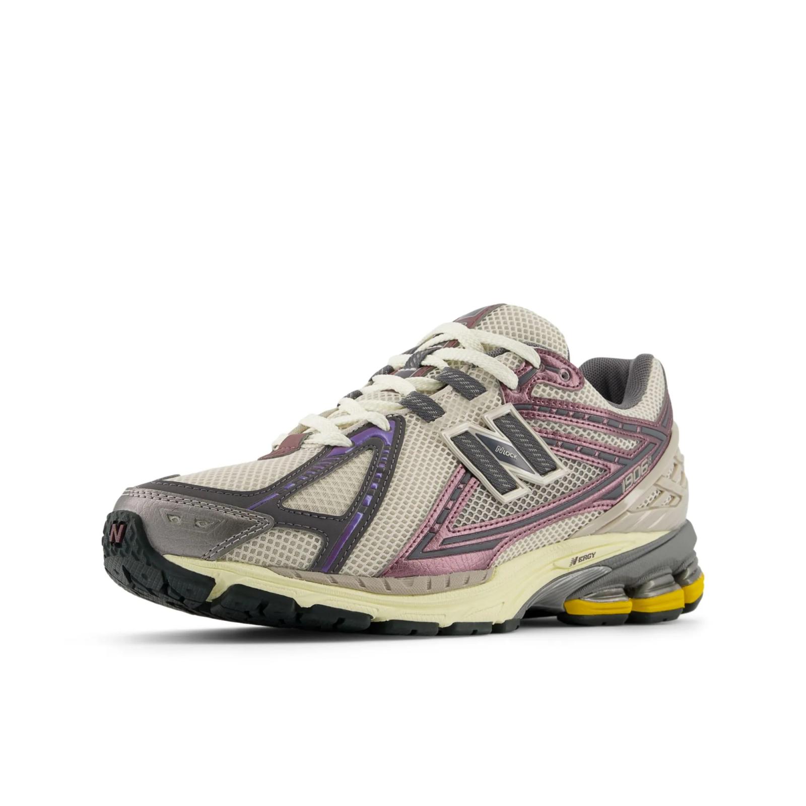 New Balance 1906R Licorice M1906RRA