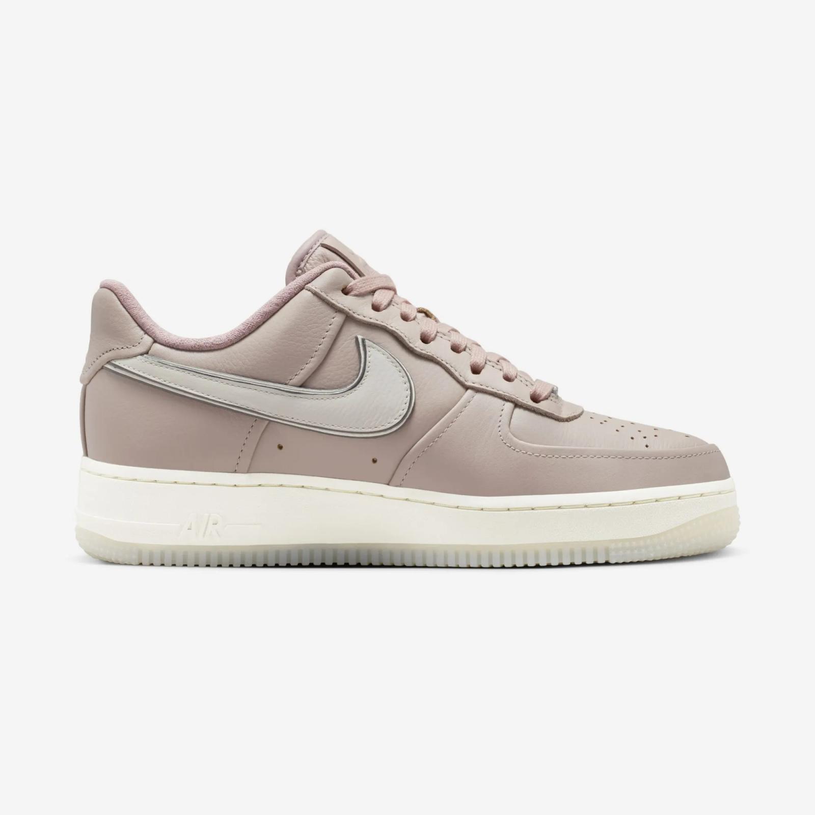 A Ma Maniere x Nike Air Force 1 Low W.Y.W.S HF4084-200