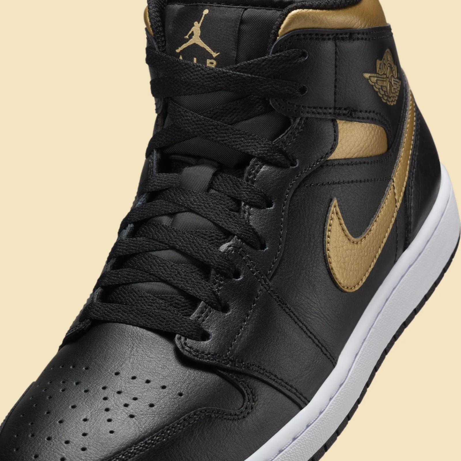 Air Jordan 1 Mid Black / Metallic Gold DQ8426-071