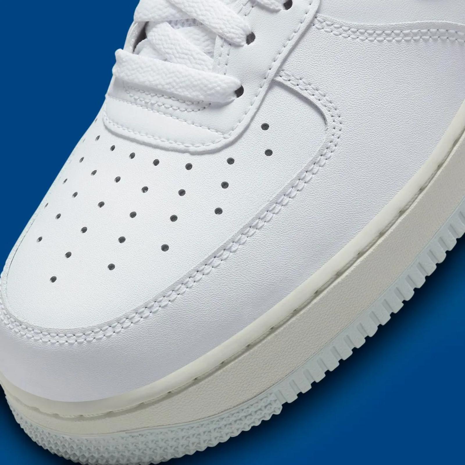 Nike Air Force 1 Low White Blue Red