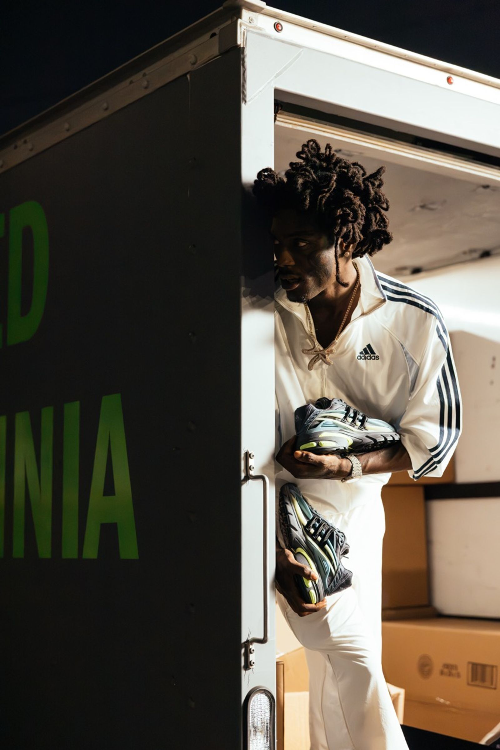 adidas Originals and VIRGINIA Release the Limited-Edition VIRGINIA Adistar Jellyfish in Storm with ØWAY