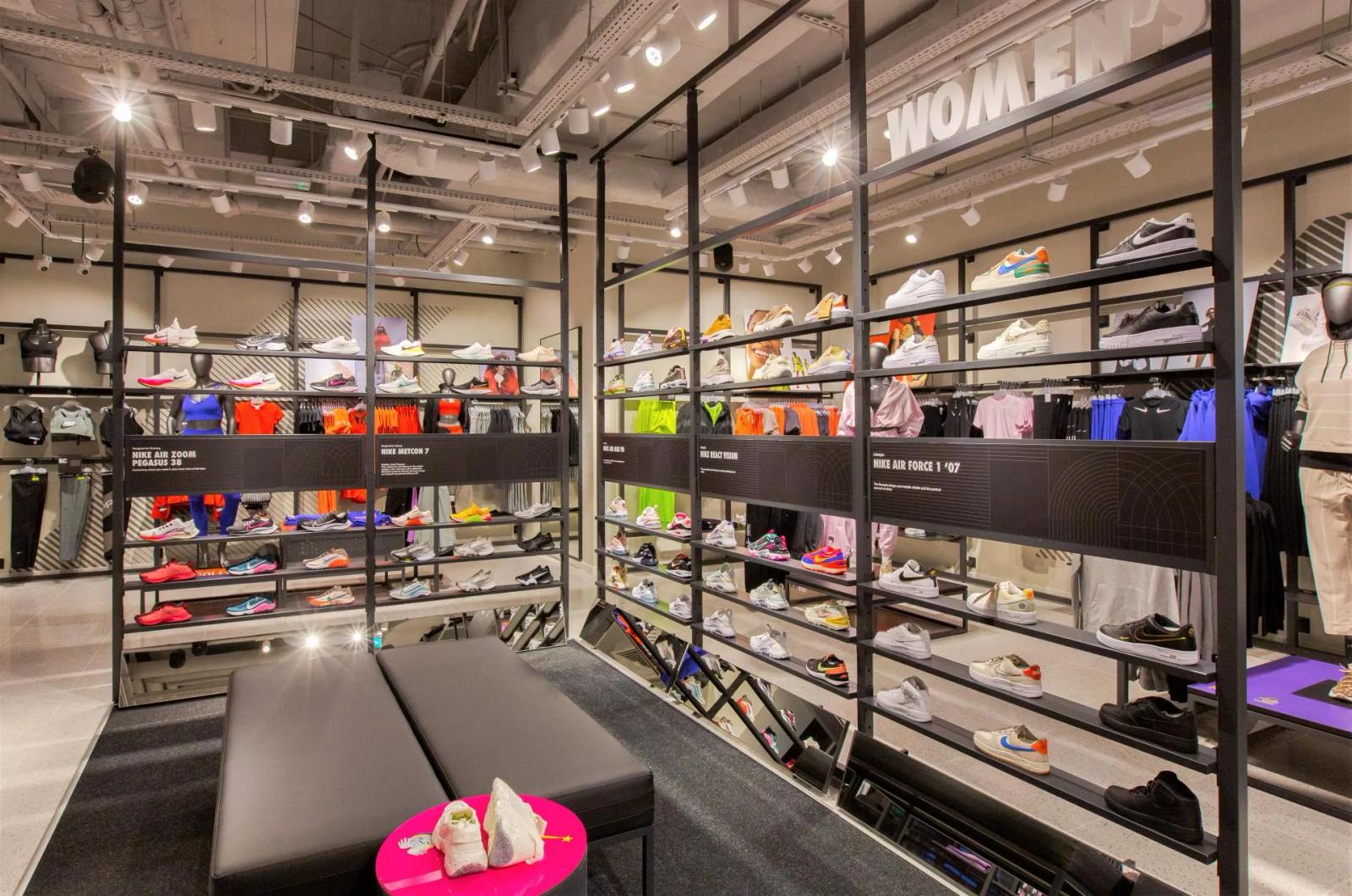 Nike Iulius Mall Timisoara Romania