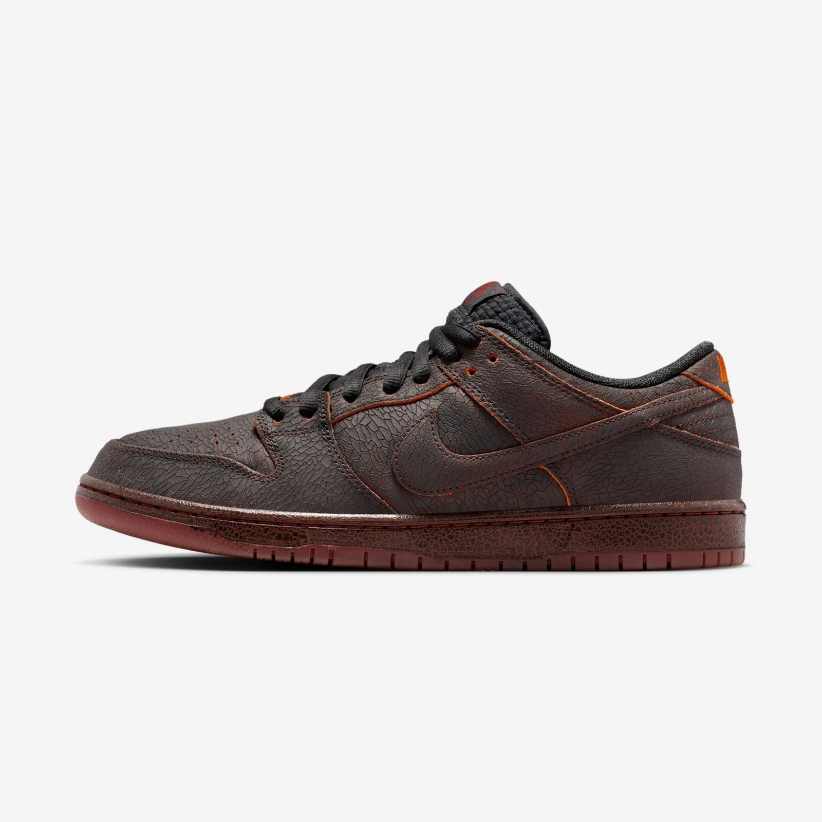 Nike SB Dunk Low Pro PRM āKrampusā