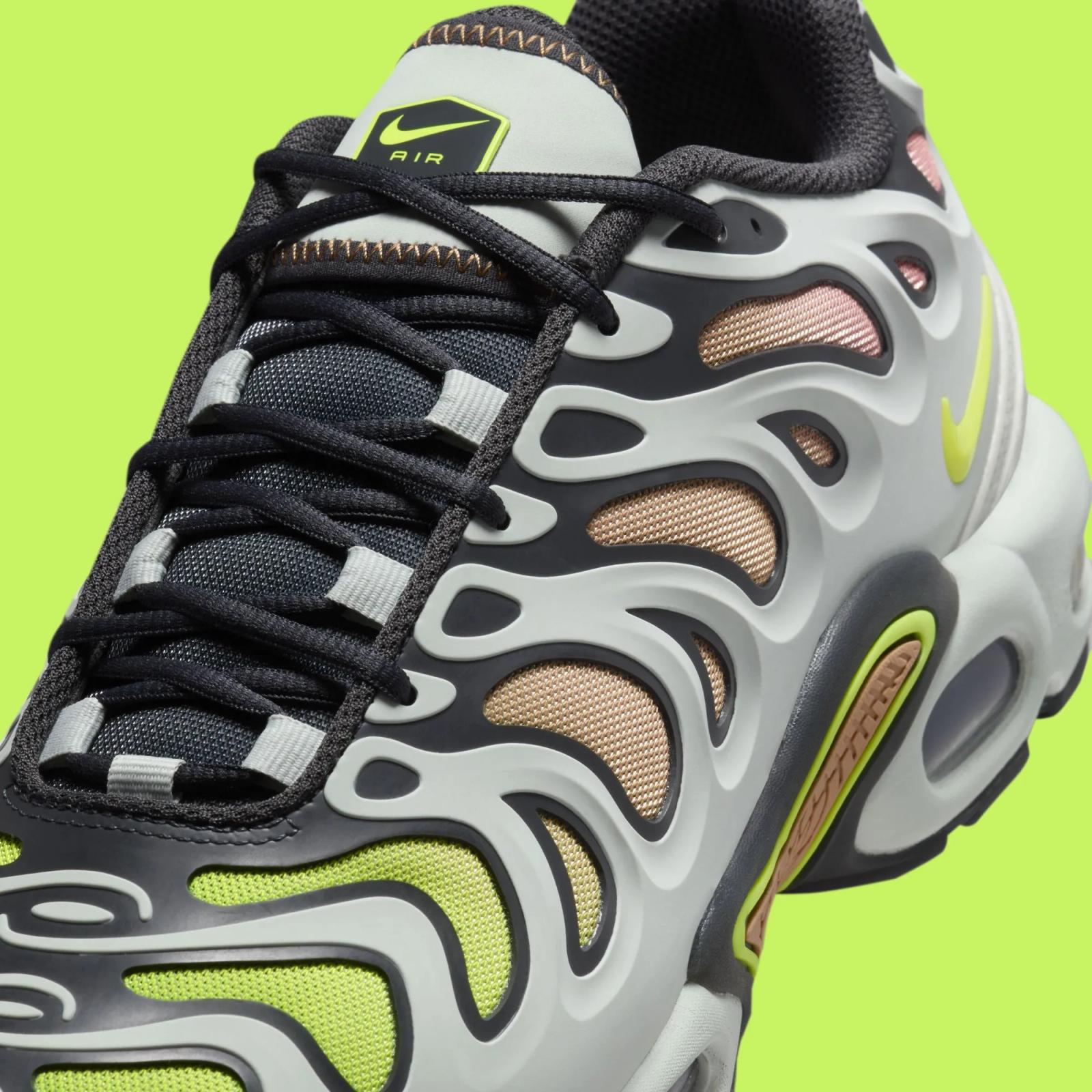Nike Air Max Plus Drift Amber Brown / Volt FD4290-009