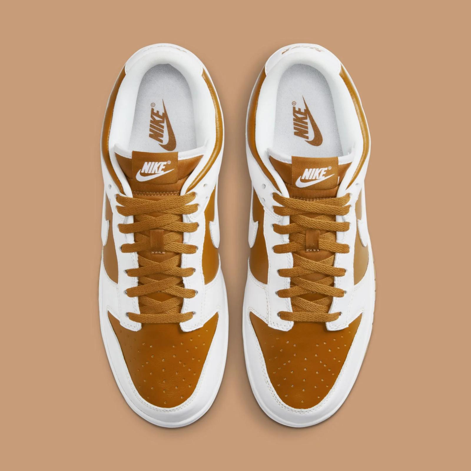 Nike Dunk Low QS Reverse Curry