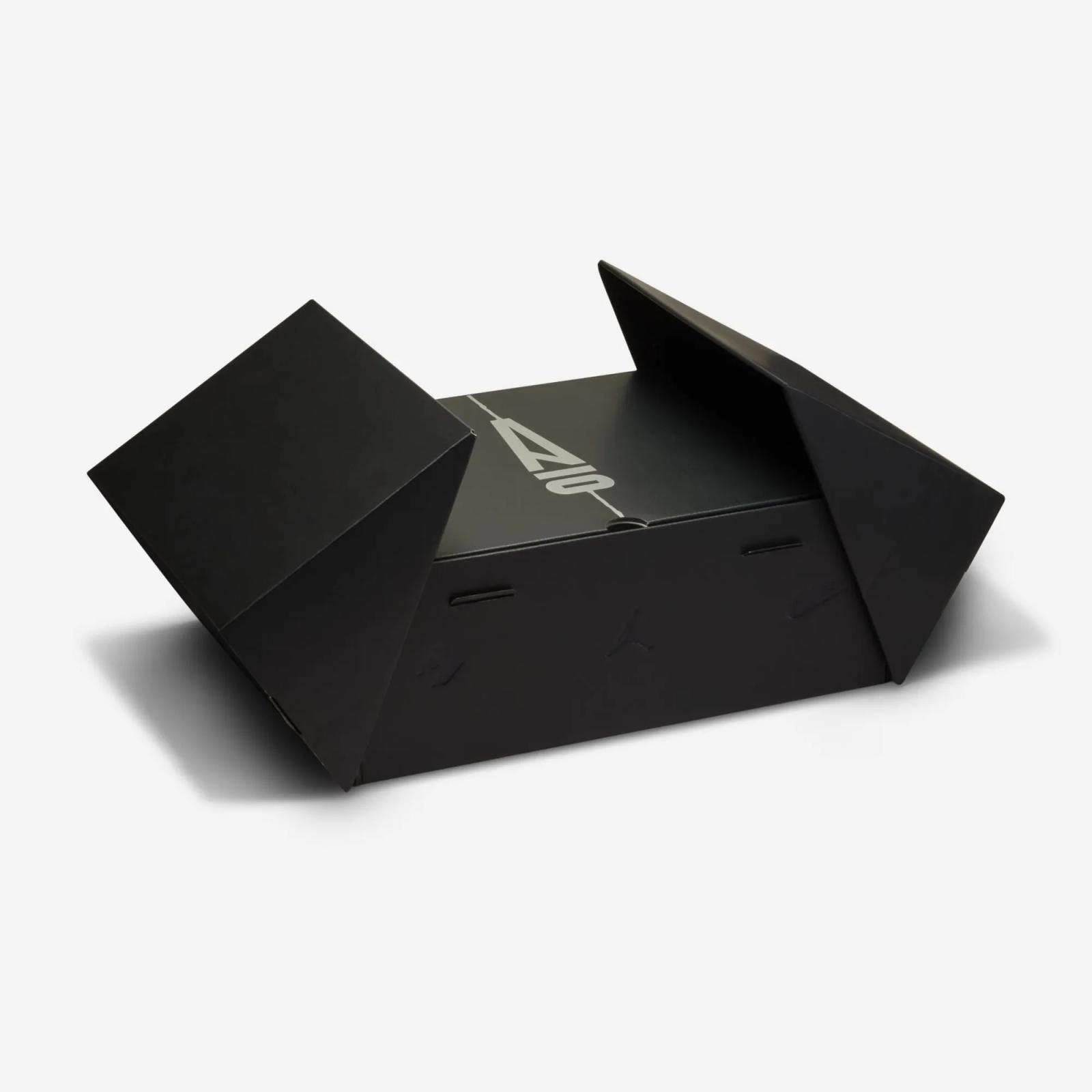 A Ma Maniere x Air Jordan 4 Retro W.Y.W.S. FZ4810-200