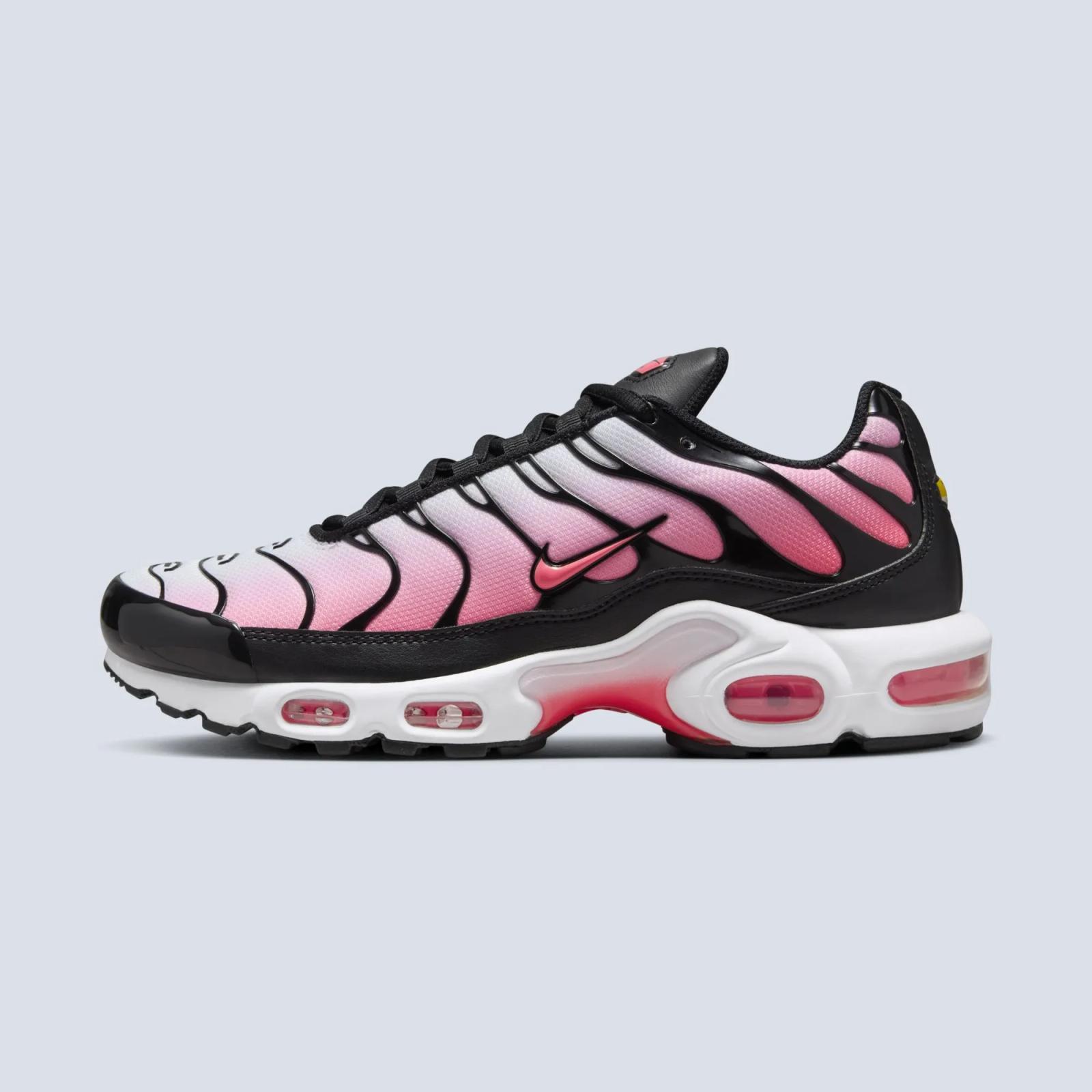 Nike Air Max Plus Black Hot Punch
