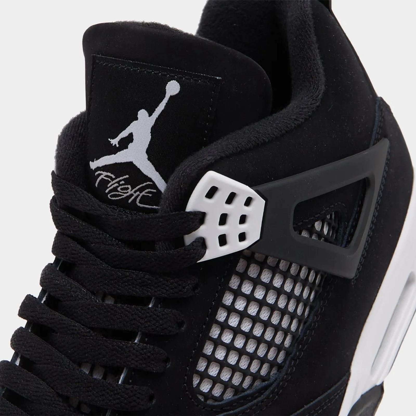 Air Jordan 4 Retro White Thunder FQ8138-001