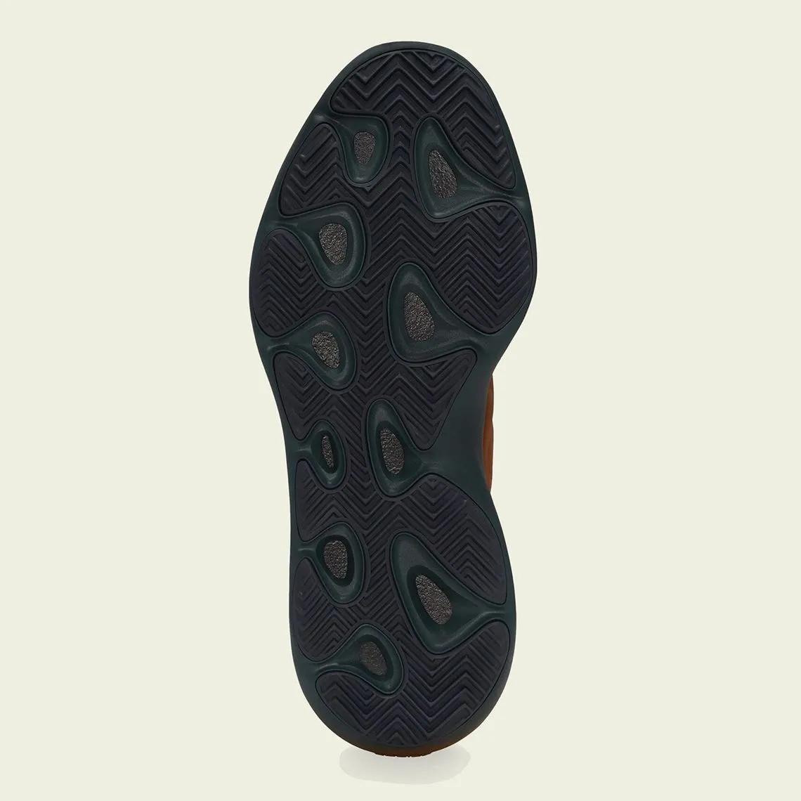 Adidas Yeezy 700 V3 Copper Fade