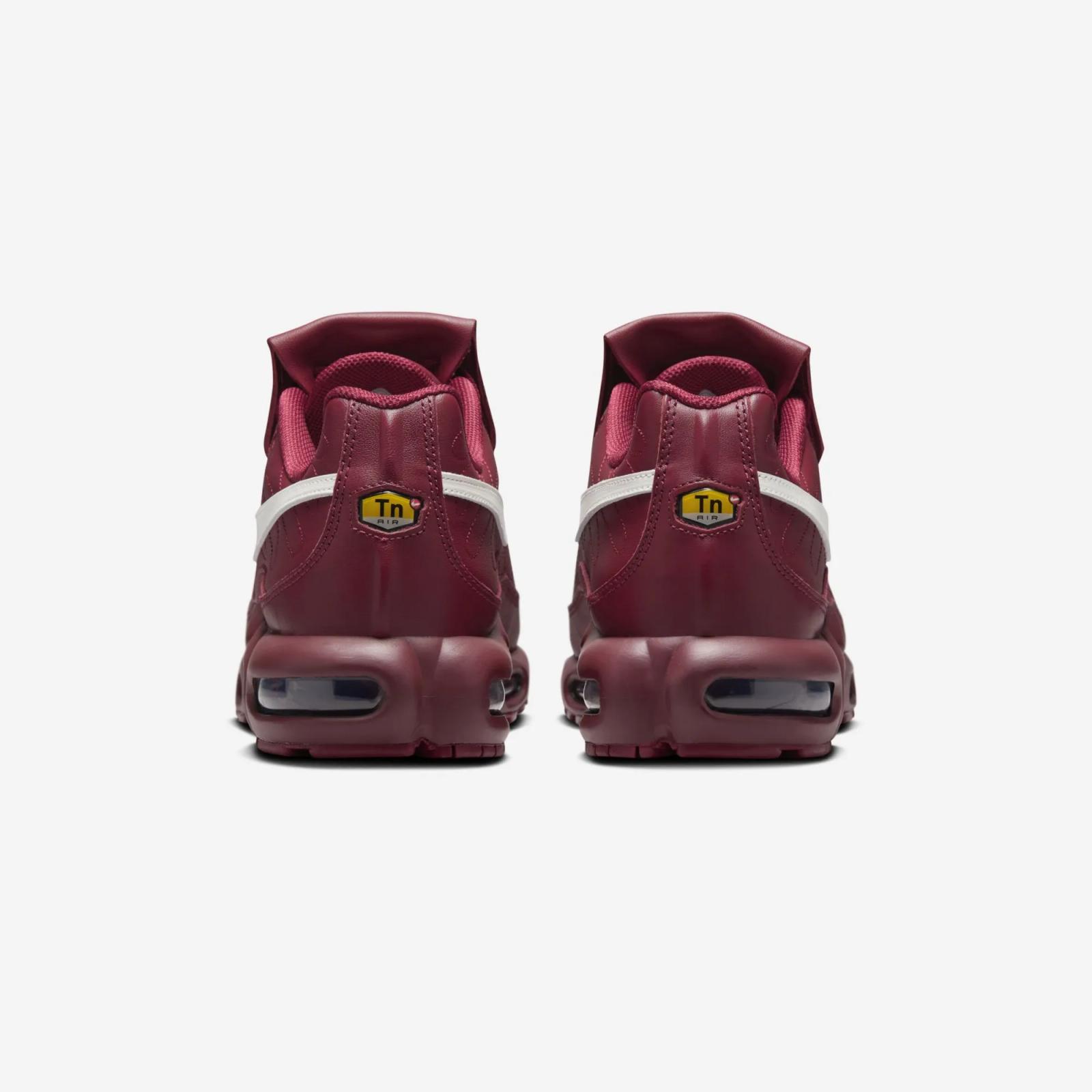 Nike Air Max Plus Tiempo Team Red HM5654-600