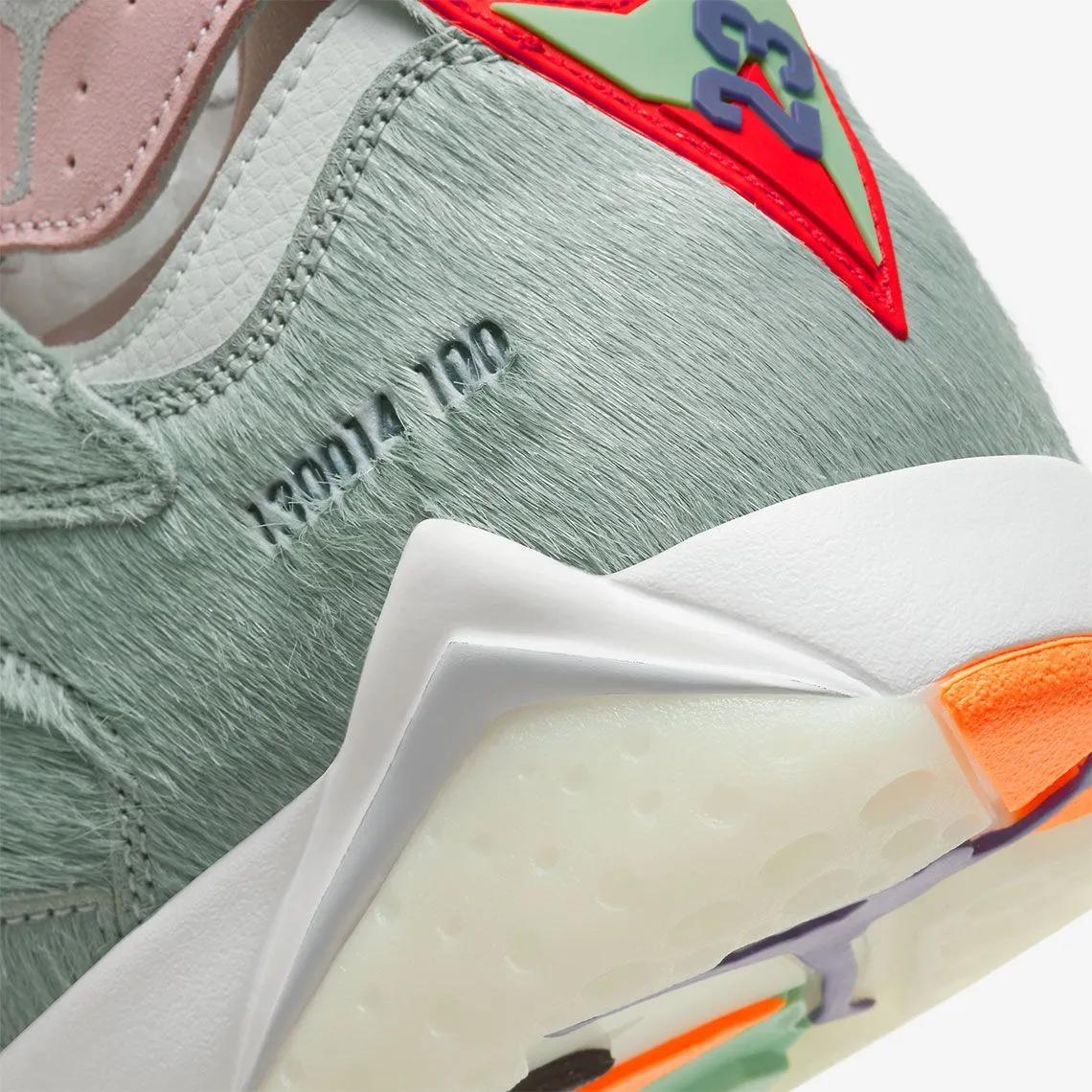 Air Jordan 7 Retro Hare 2.0