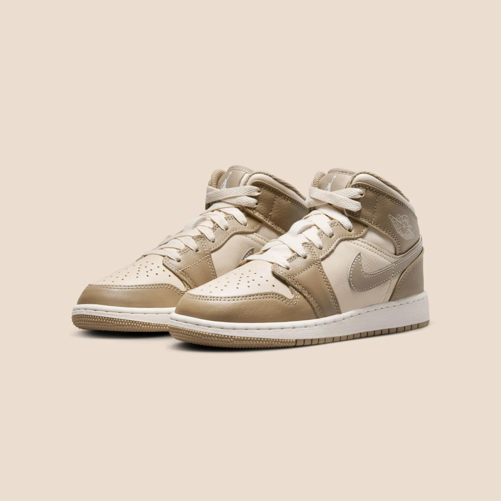 Air Jordan 1 Mid GS Legend Brown HF4781-203