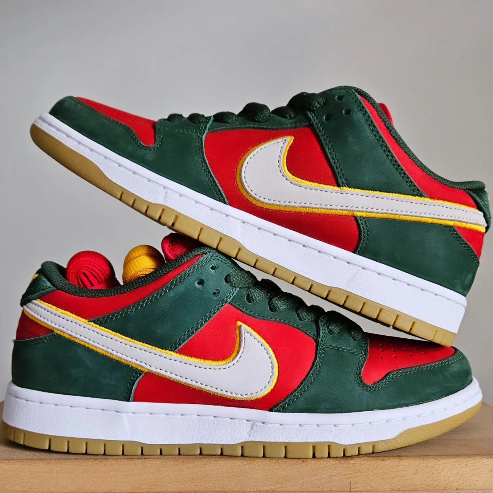 Nike SB Dunk Low Pro PRM Seattle Supersonics FZ1287-300