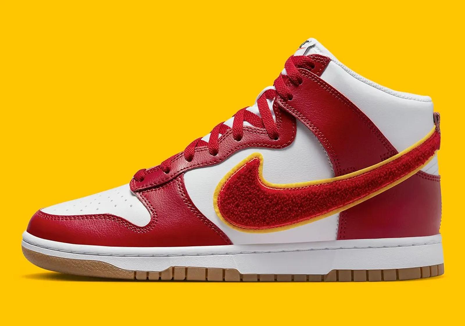Nike Dunk High Chenille Gym Red