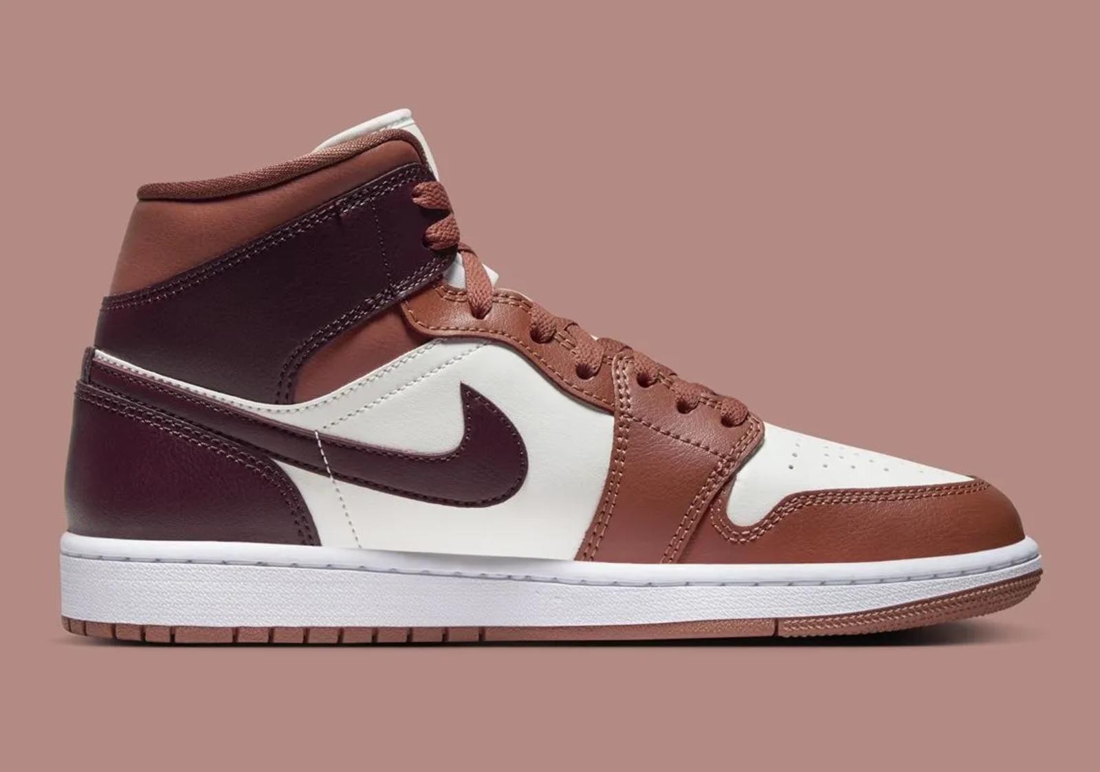 Air Jordan 1 Mid WMNS Dusty Peach