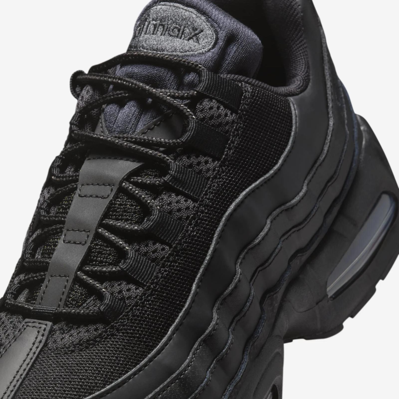Nike Air Max 95 OG Big Bubble Triple Black HM8755-001 Release Date 2025