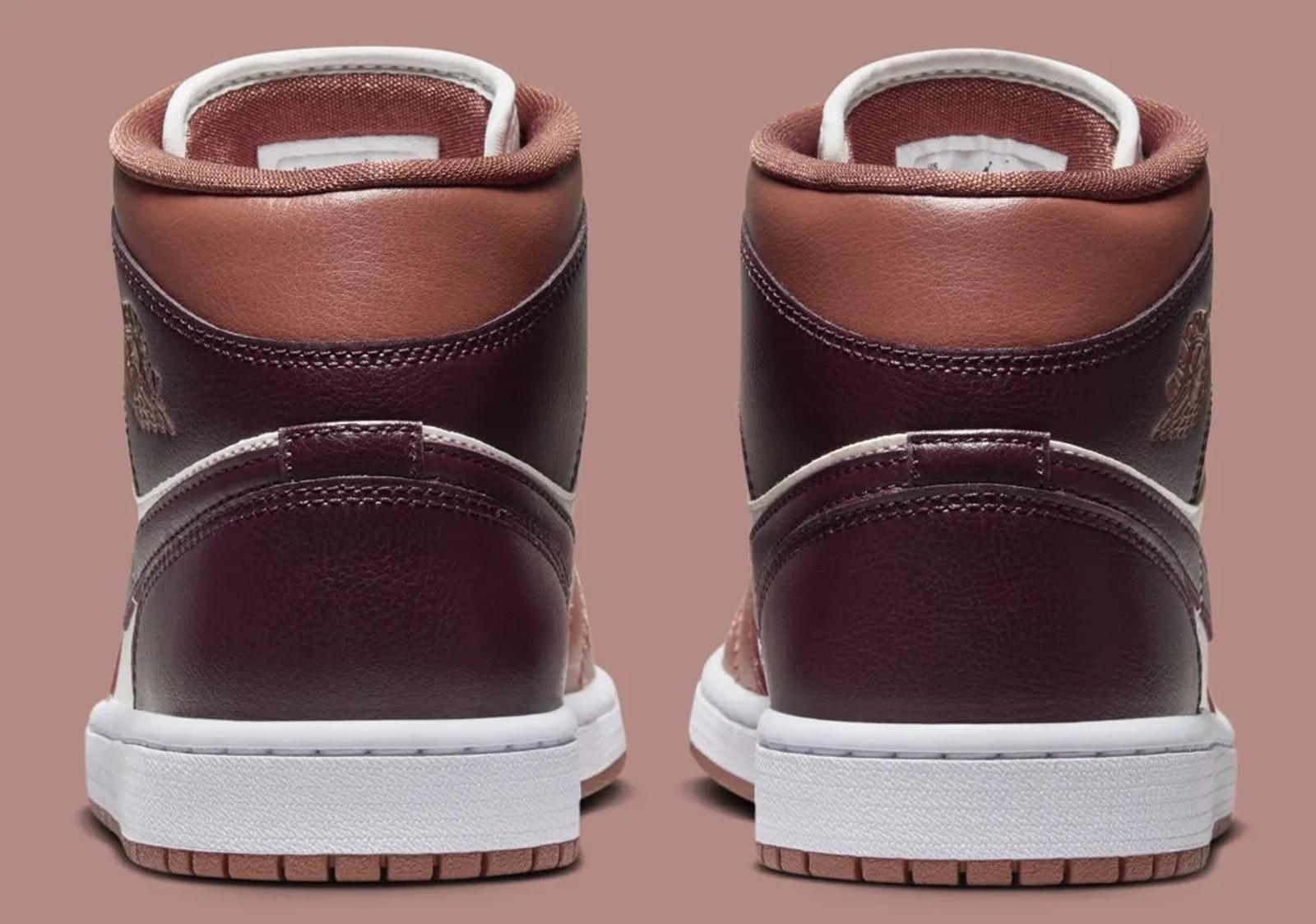 Air Jordan 1 Mid WMNS Dusty Peach