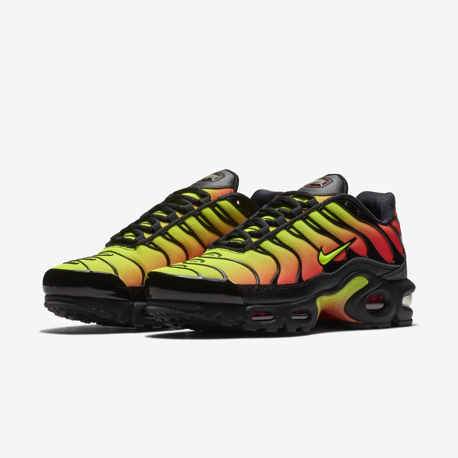 Nike Air Max Plus Black Volt Solar Red