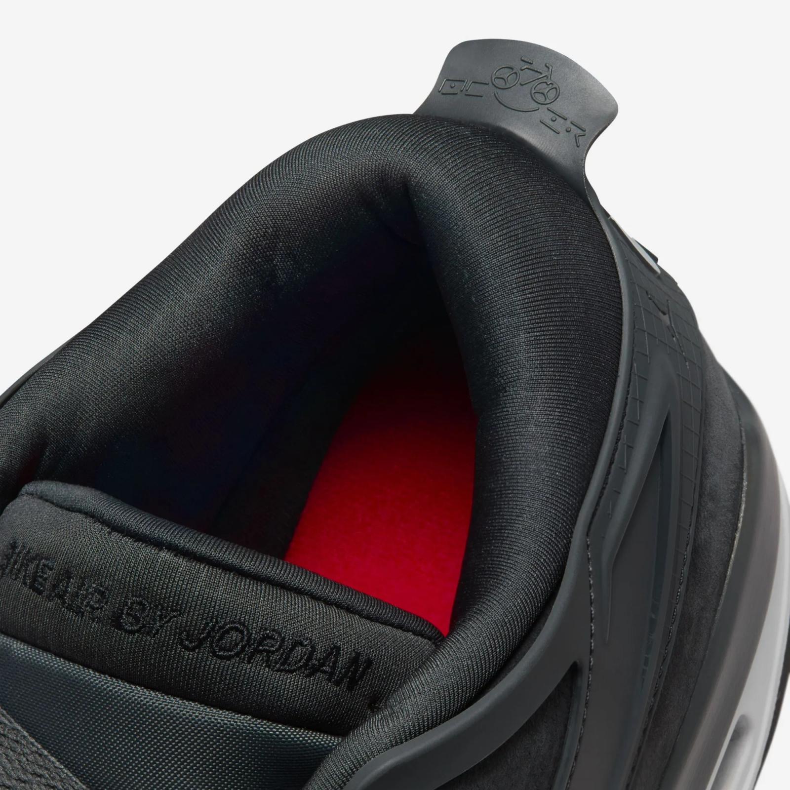 Nigel Sylvester x Air Jordan 4 RM Anthracite HF4334-004