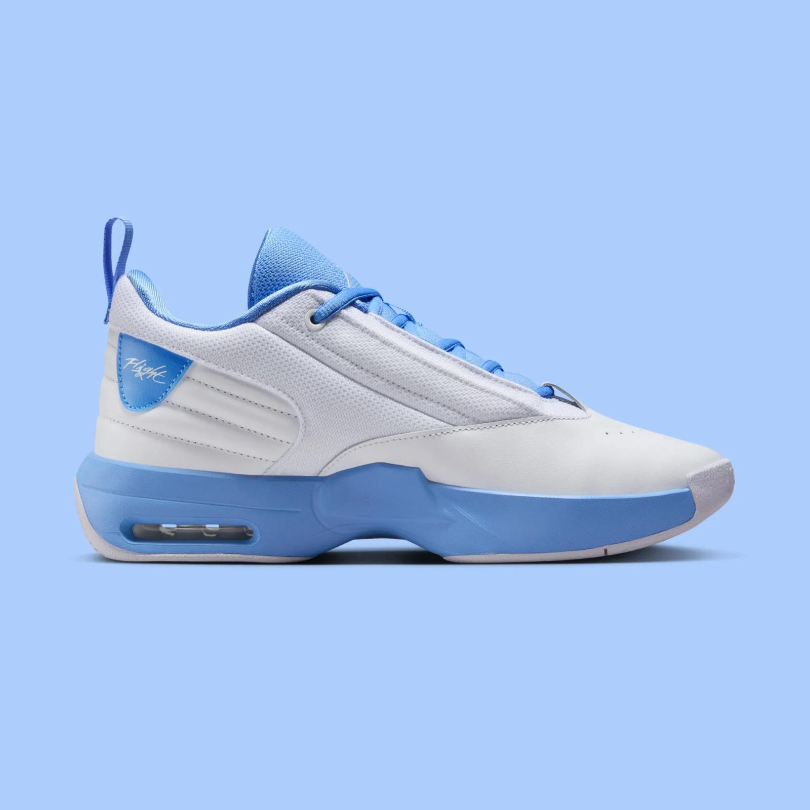 Jordan Max Aura 6 White / University Blue FQ7943-100