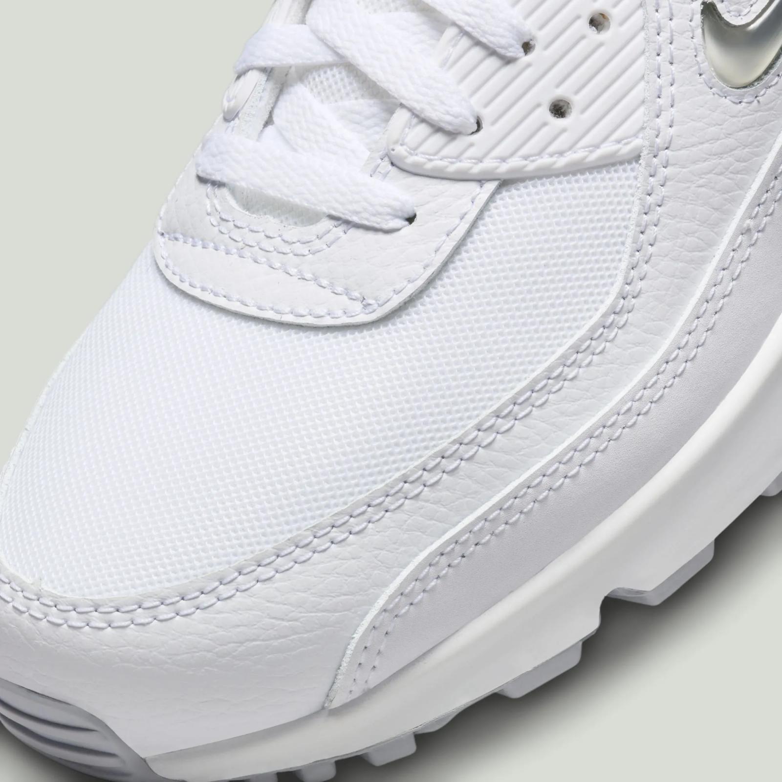 Nike Air Max 90 Jewel Light Smoke Grey 2025 Restock FN8005-100