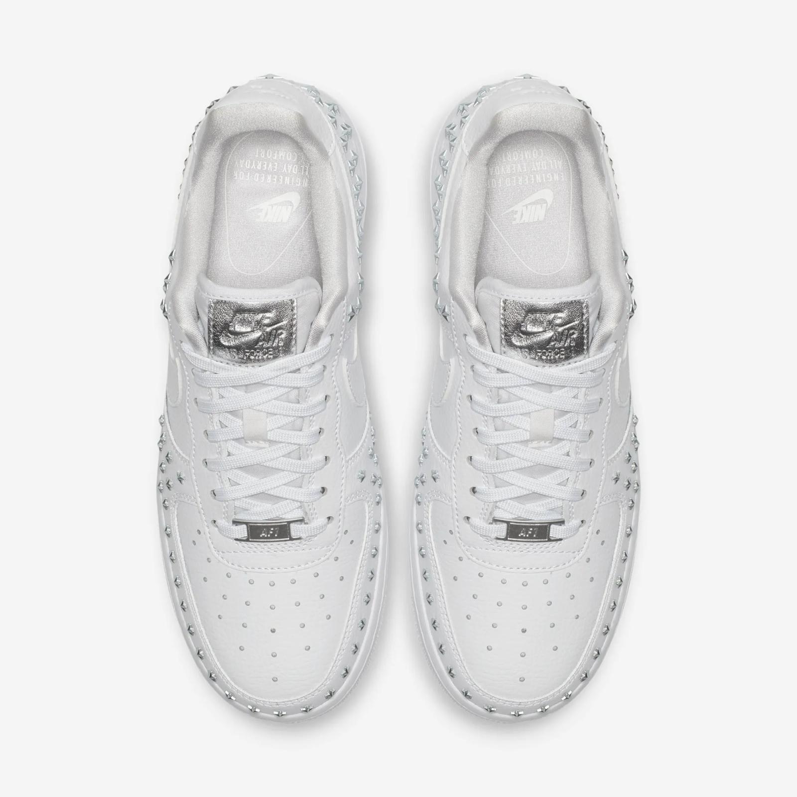 Nike Air Force 1 Low White Studded AR0639-100