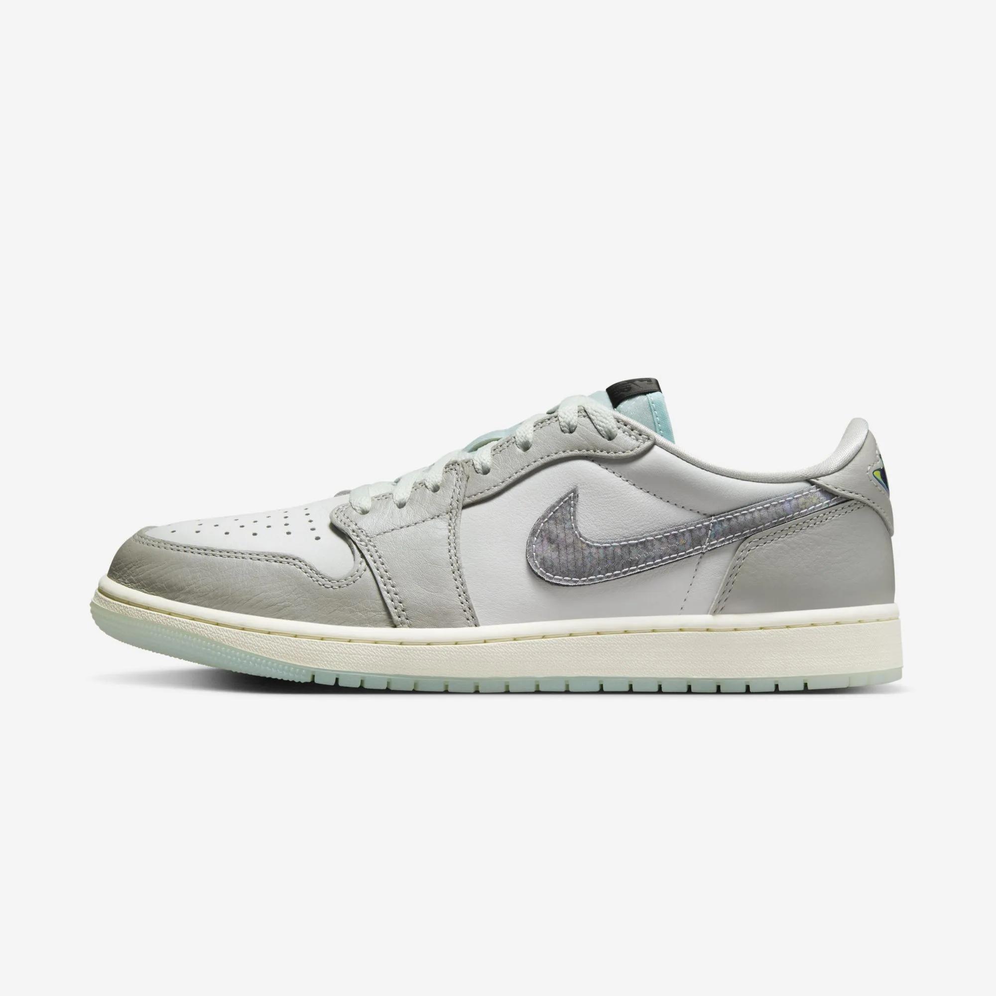 Air Jordan 1 Retro Low OG “Chinese New Year” 2025