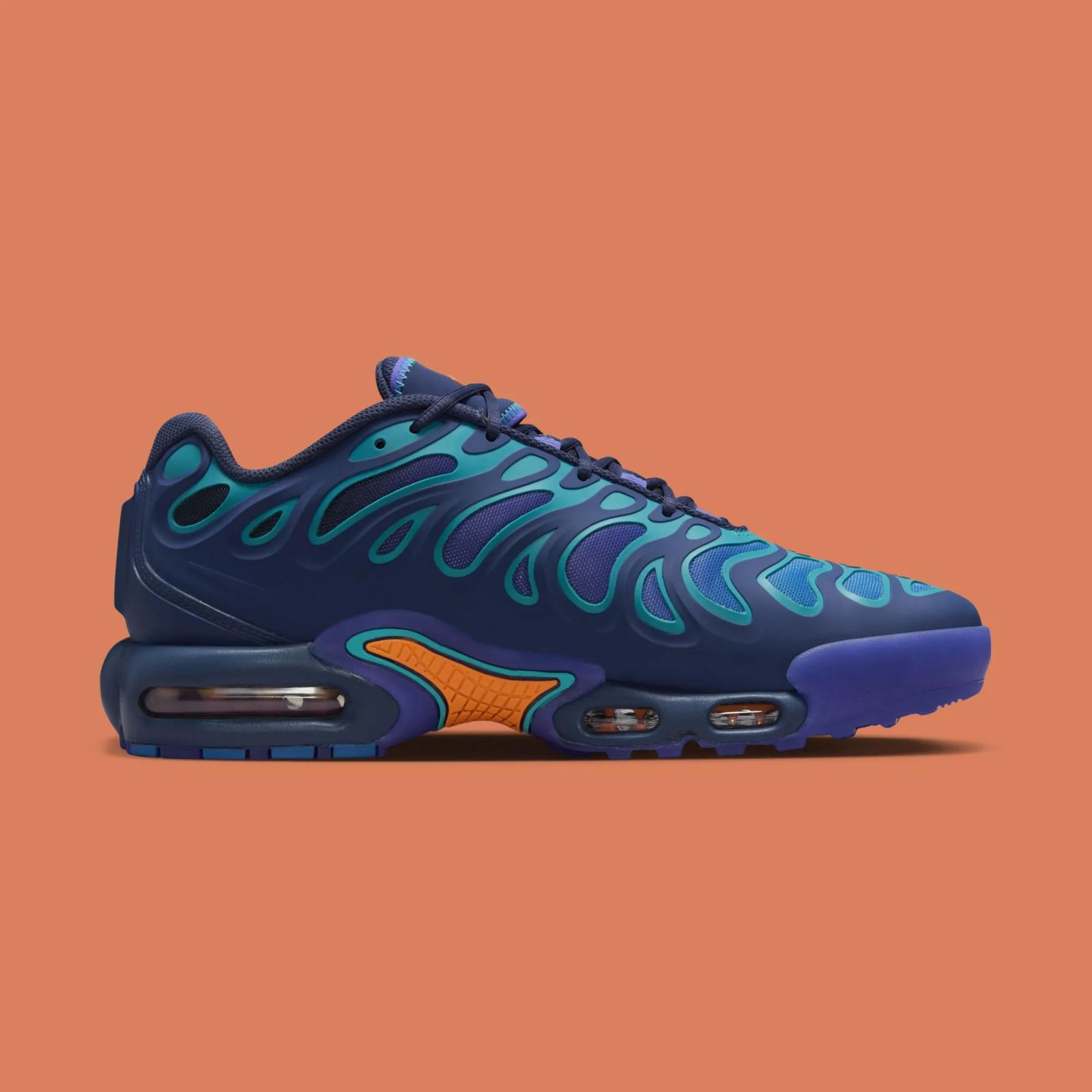 Nike Air Max Plus Drift Midnight Navy / Total Orange FD4290-400