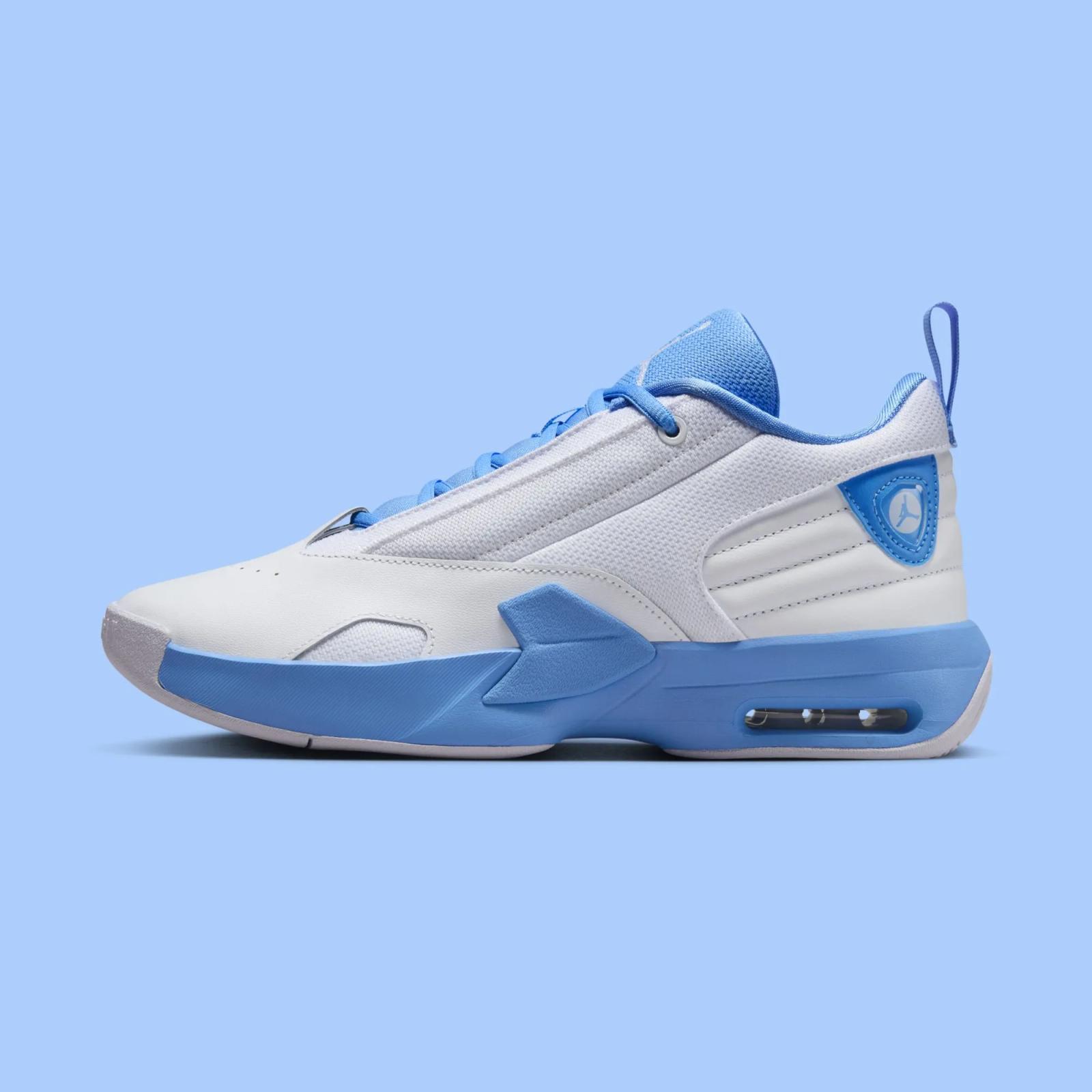 Jordan Max Aura 6 White University Blue
