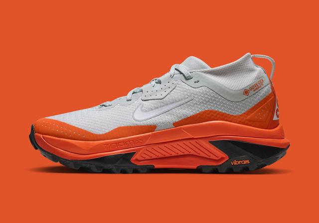Nike ACG Zegama Trail Gore-Tex "Light Silver & Safety Orange" Light Silver/Summit White/Safety Orange/Black
